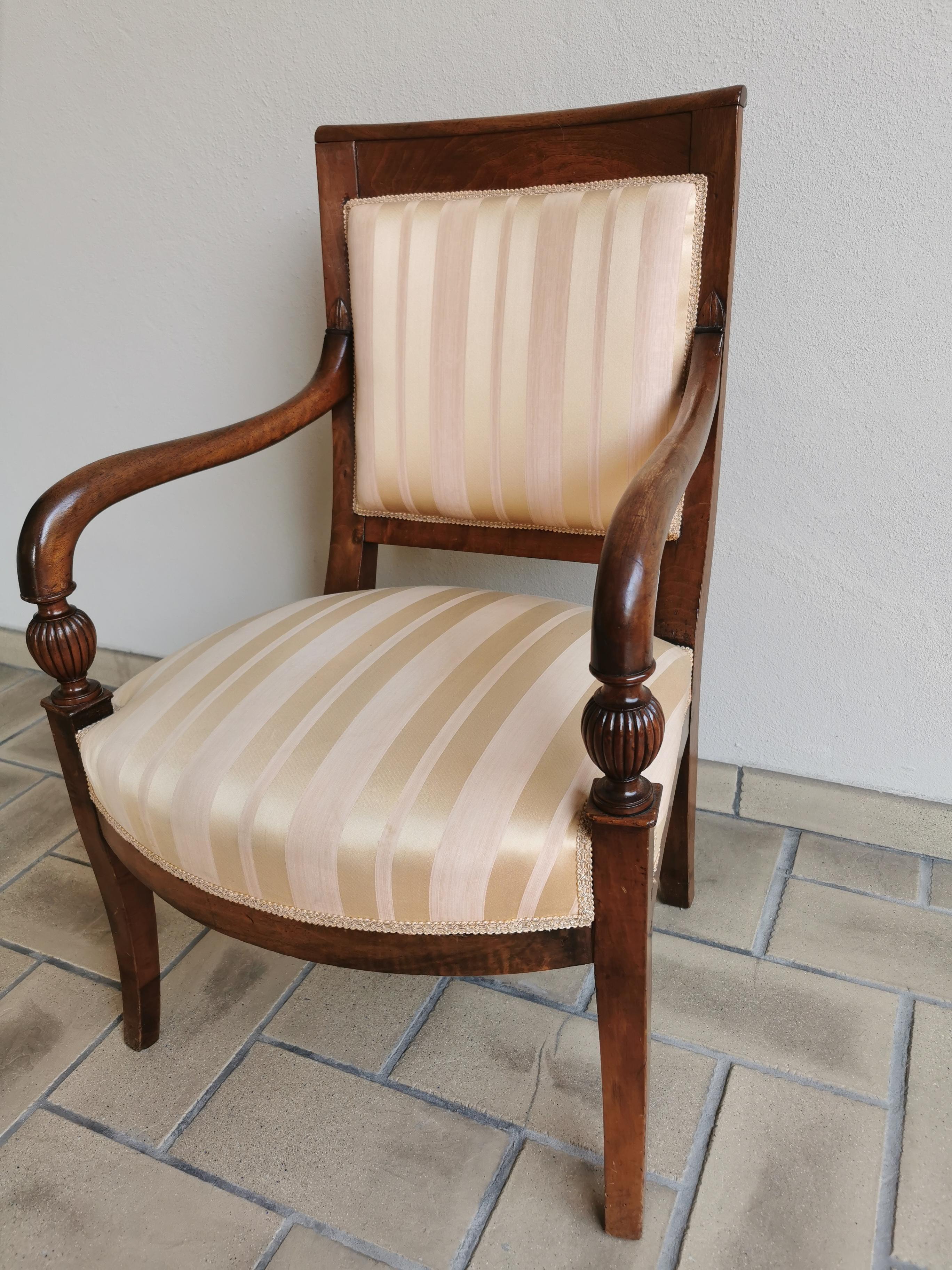 French Charles X Armchair-Office Chair in Walnut and Silk, ca 1830