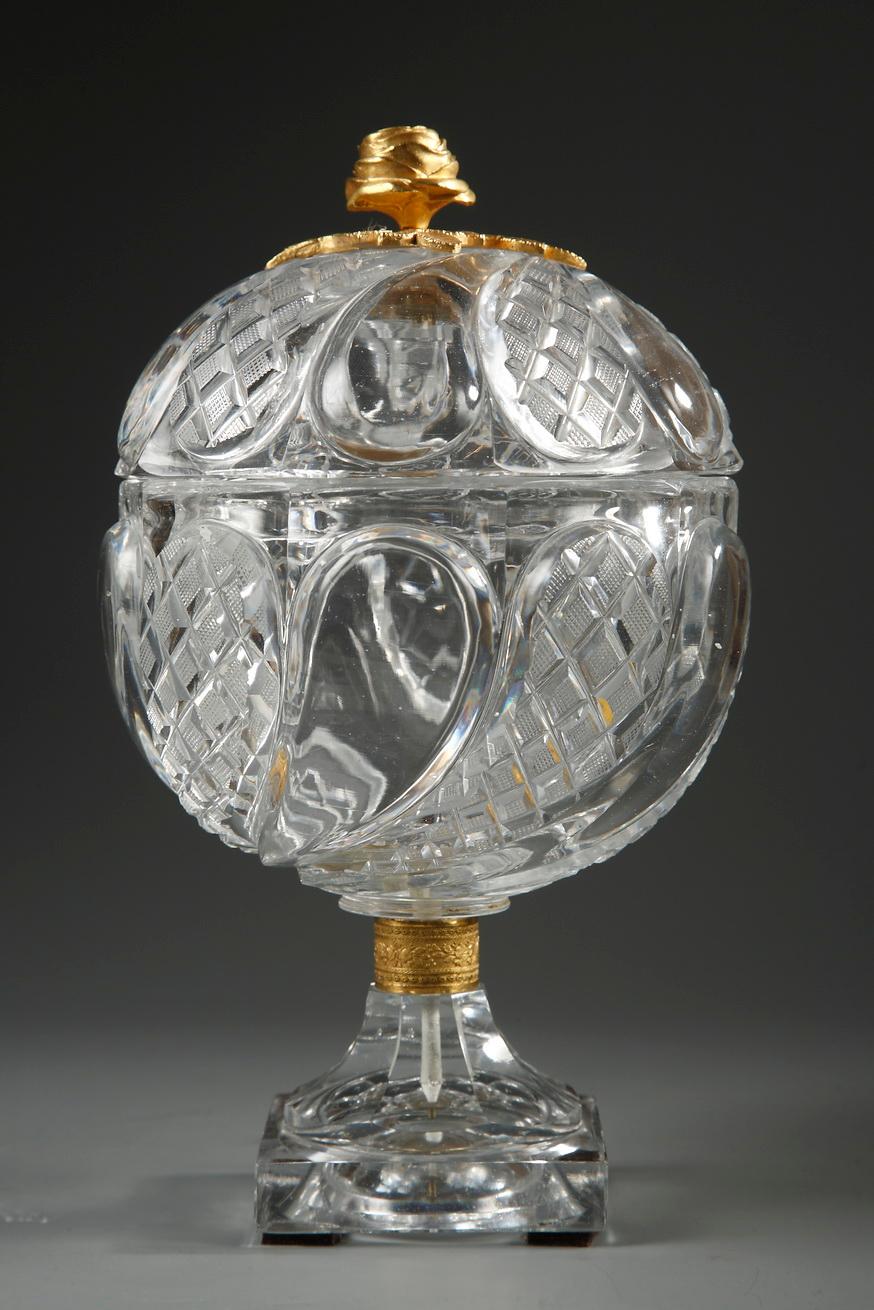 Charles X Cut-Crystal and Gilt Bronze Cup In Good Condition In Paris, FR