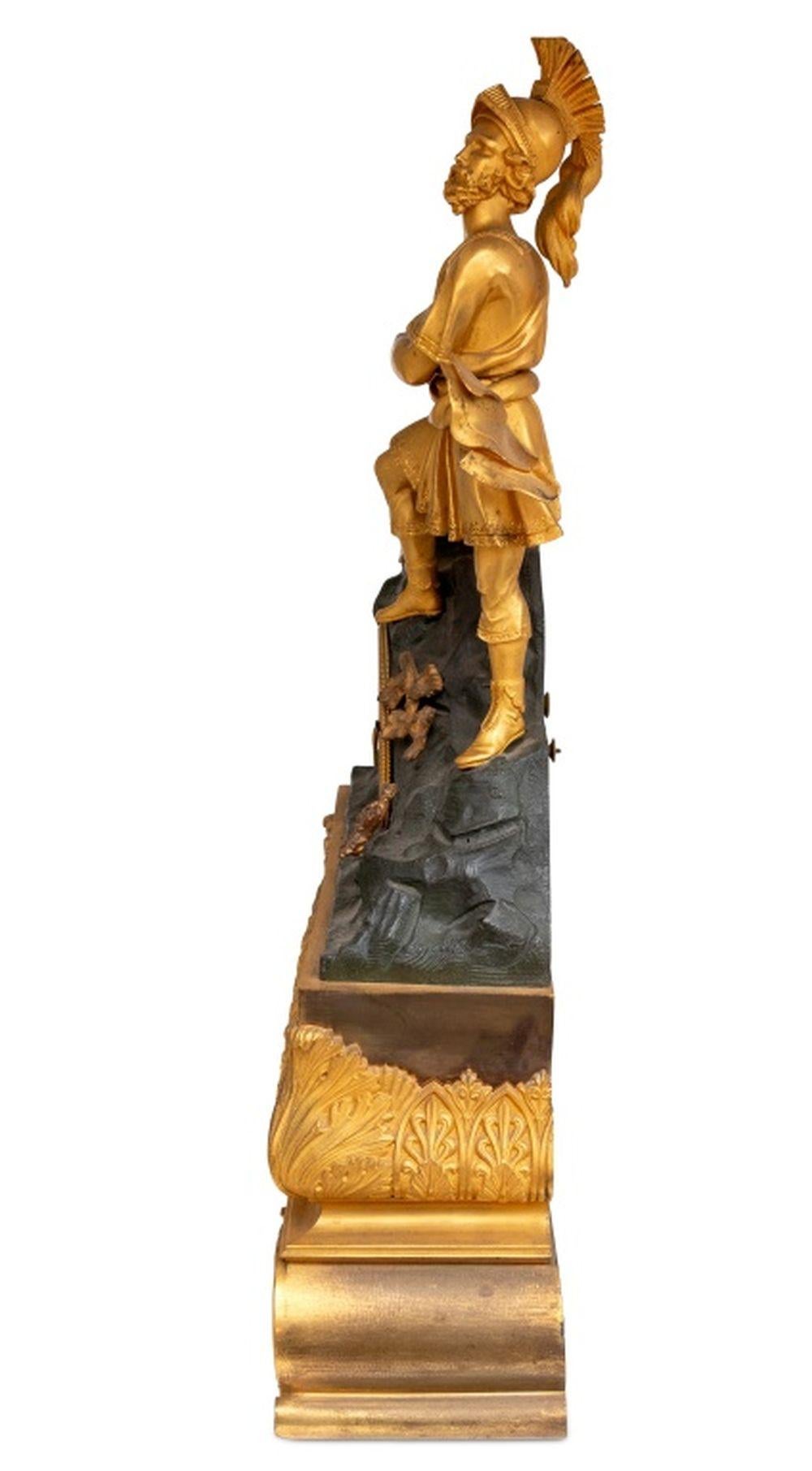 Doré Horloge figurative en bronze doré et patiné Charles X en vente