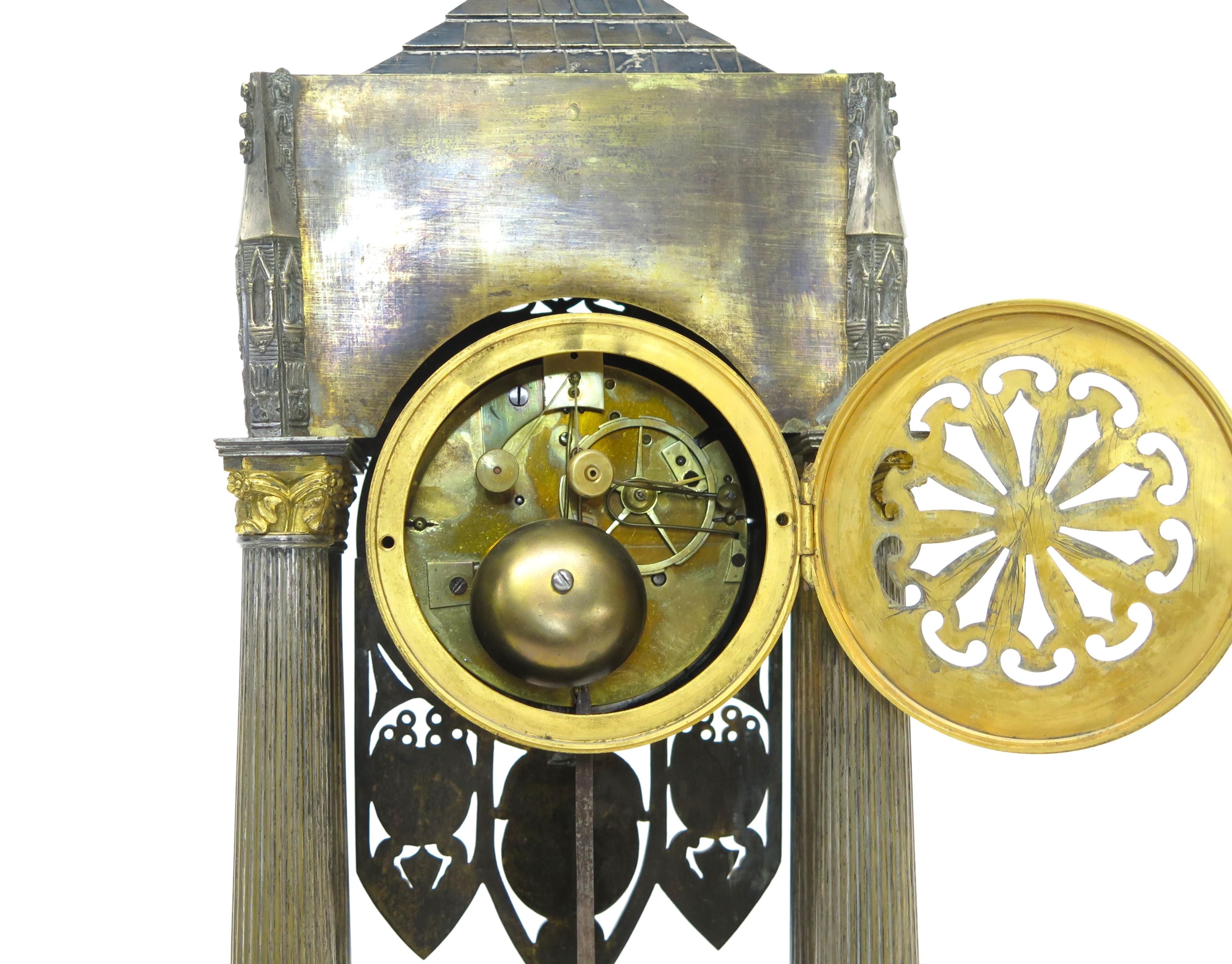 Horloge Charles X dorée et argentée en vente 4