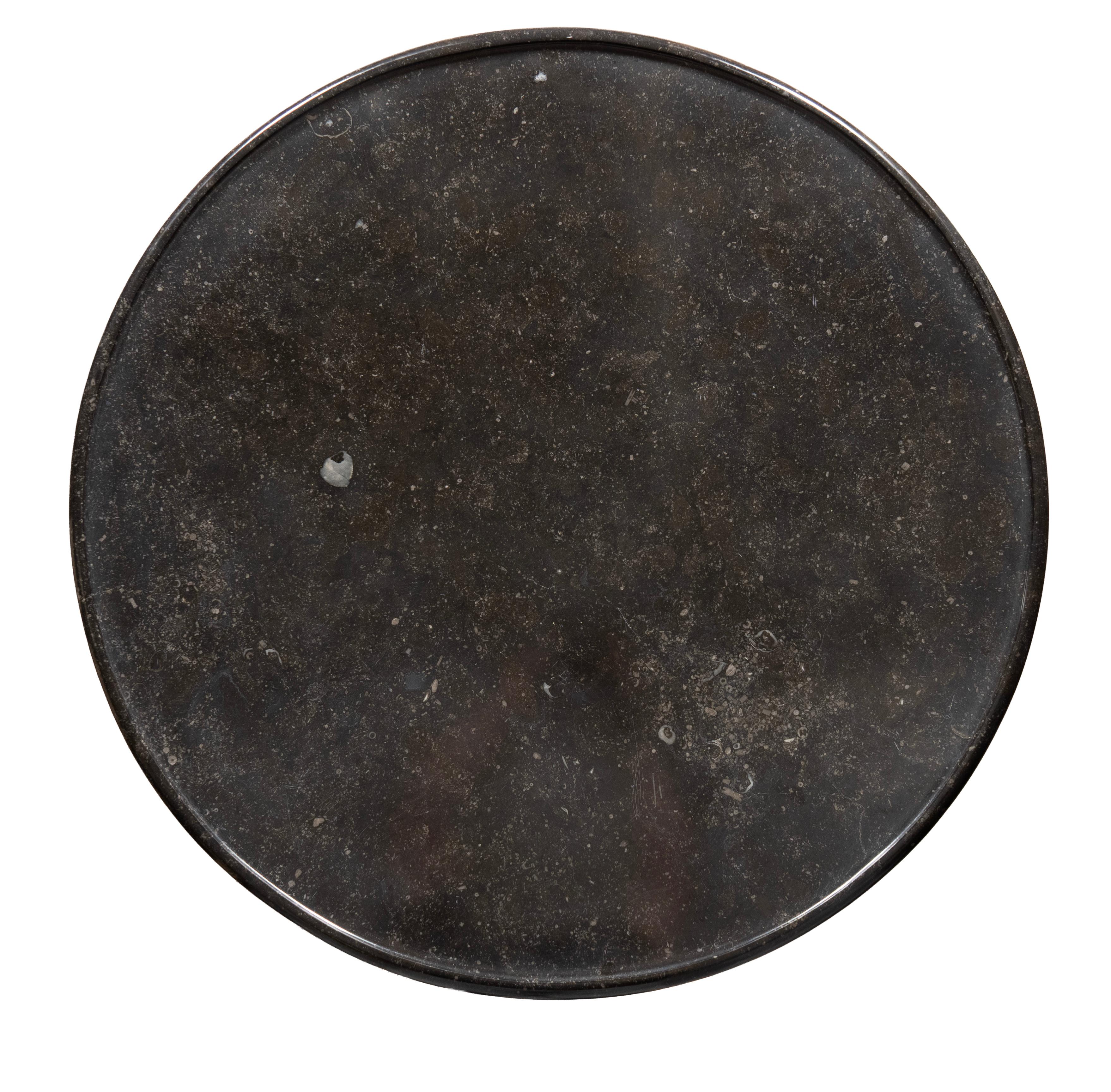 Mesa de centro de caoba Charles X Mediados del siglo XIX en venta