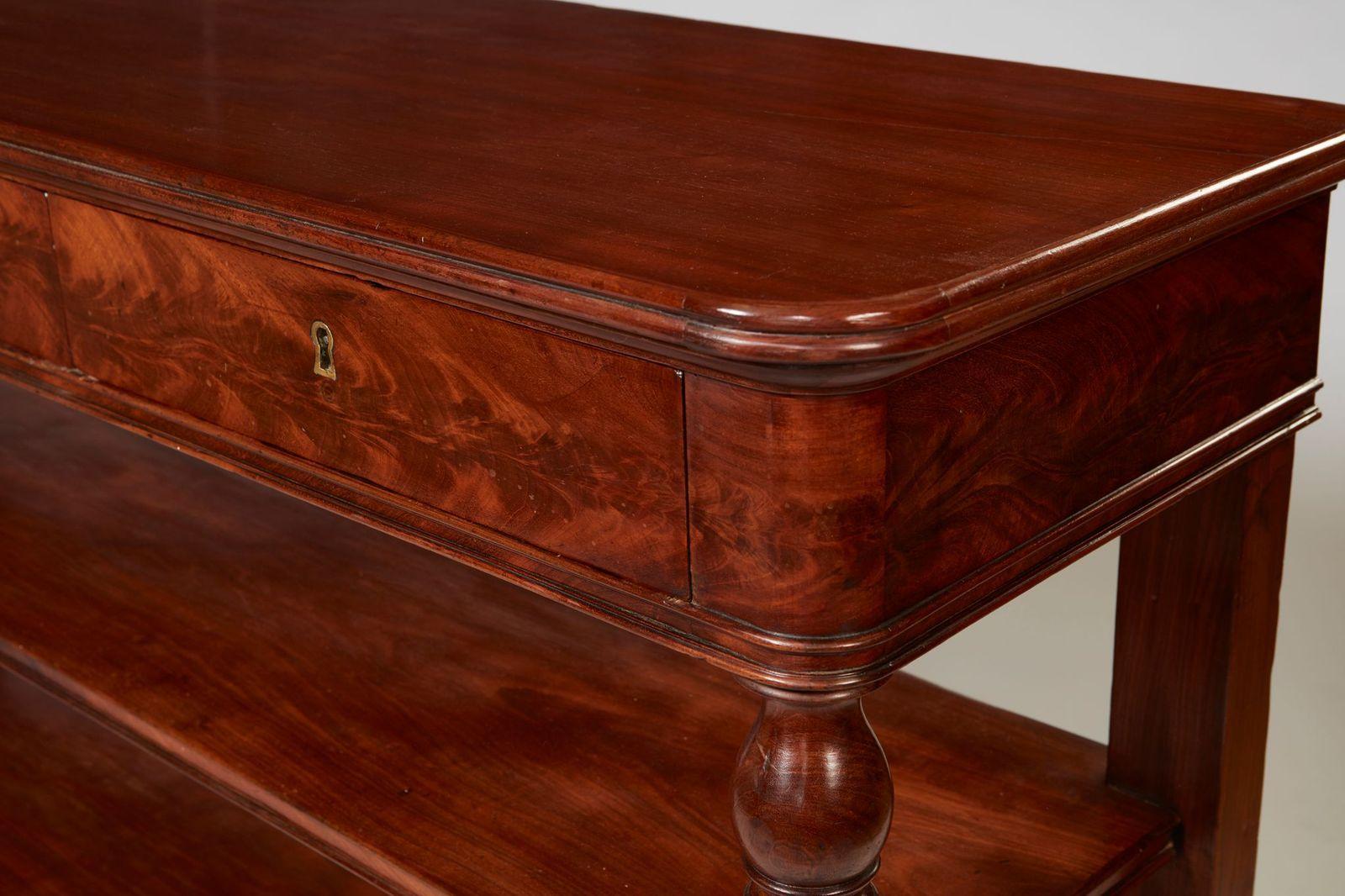 Charles X Mahogany Four-Tier Serving Étagère In Good Condition In Greenwich, CT