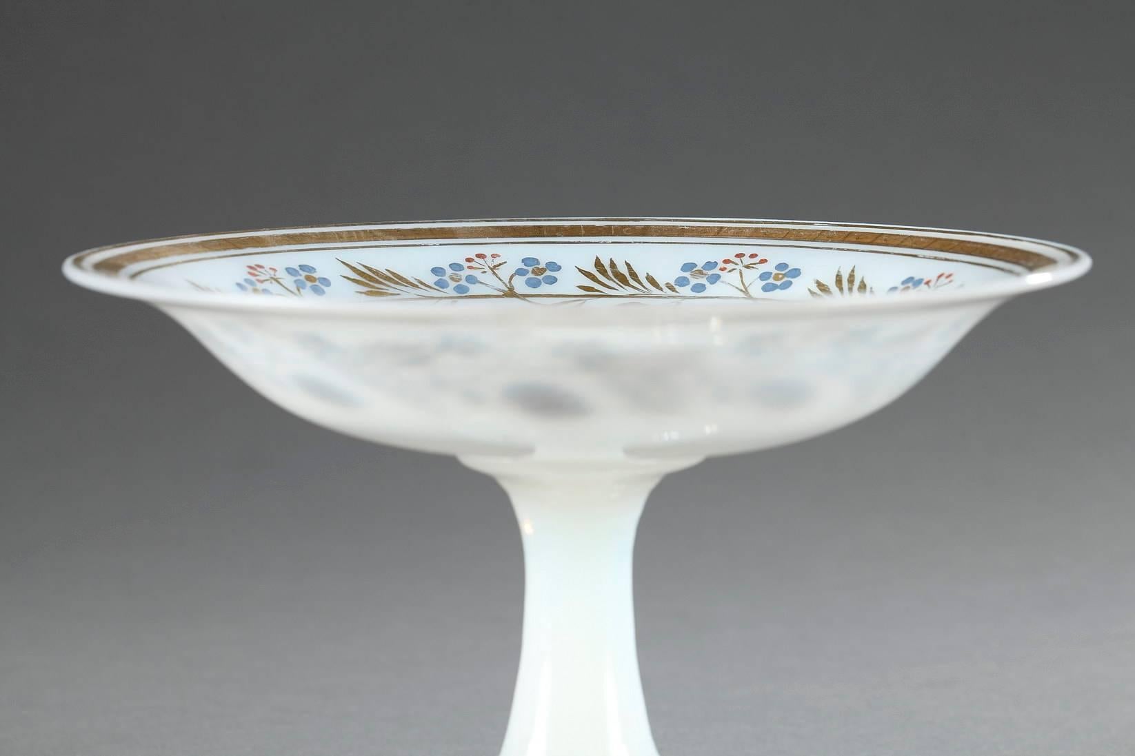 Charles X Opaline Cup Decorated by Jean-Baptiste Desvignes In Good Condition In Paris, FR