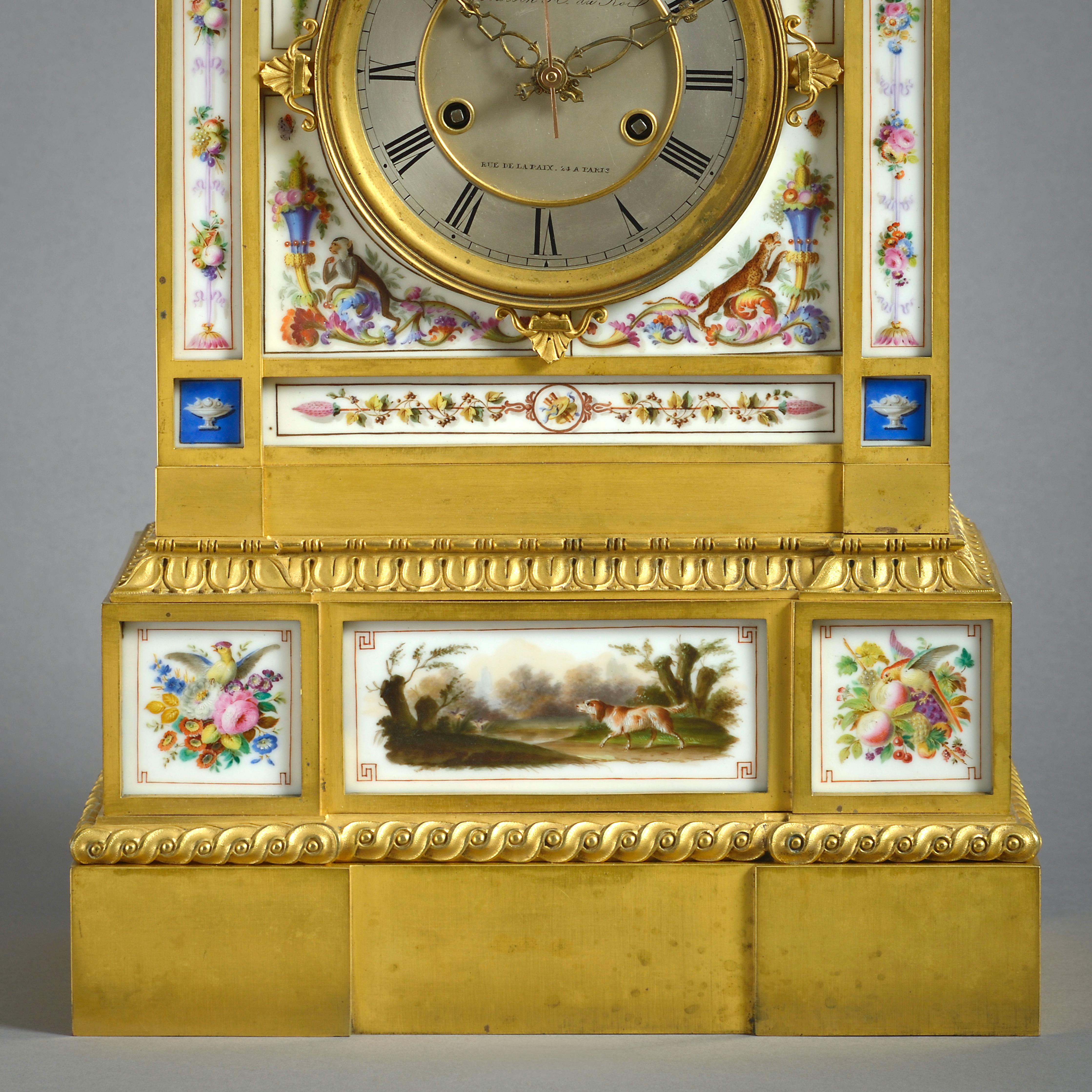 Orologio in porcellana Charles X e Ormolu di Charles Paris in vendita 2