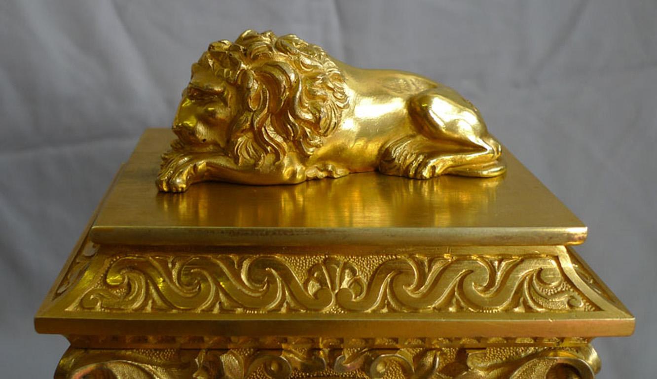 Charles X Ormolu French Mantel Clock Surmounted by Lion For Sale 1