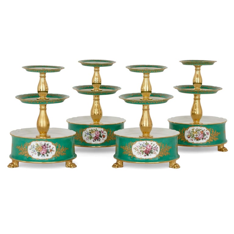 French Charles X Period 80-Piece Paris Porcelain Service by Feuillet For Sale
