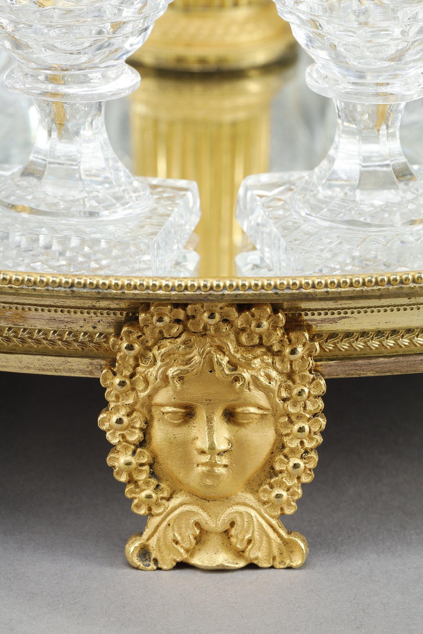 Service à liqueur d'époque Charles X en bronze doré et cristal taillé en vente 3