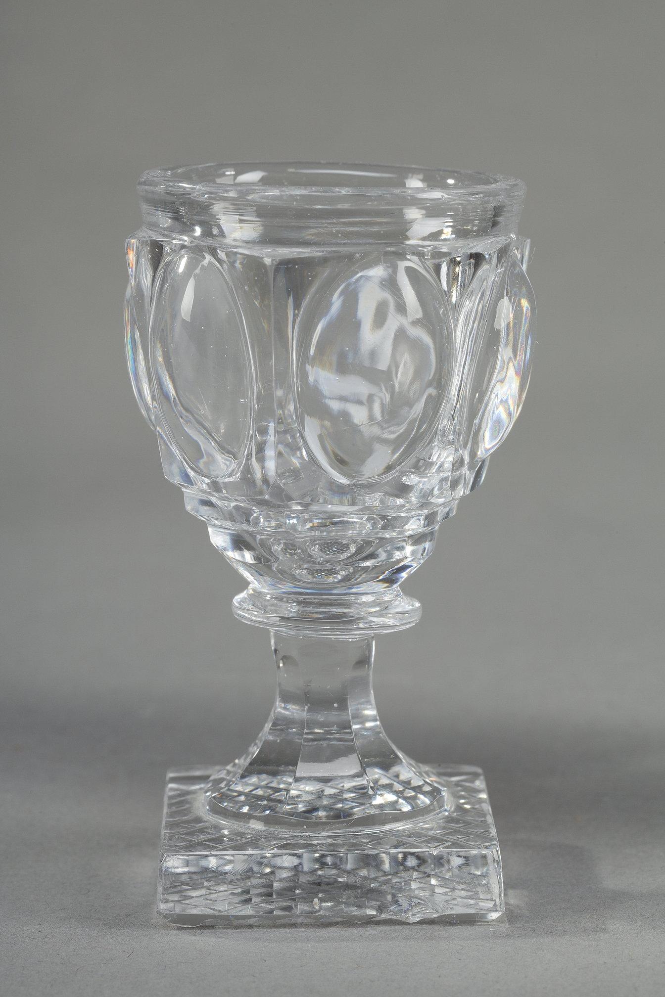 Service à liqueur d'époque Charles X en bronze doré et cristal taillé en vente 12