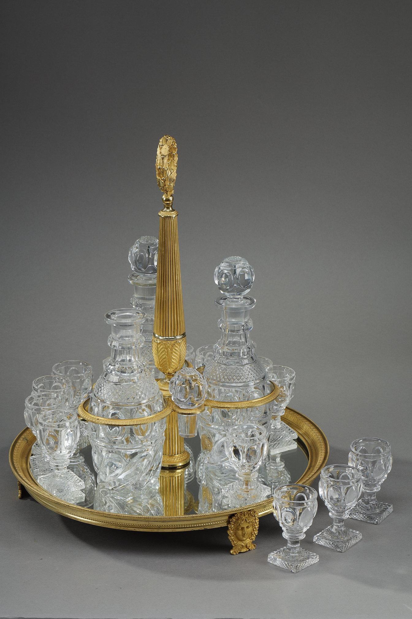 Doré Service à liqueur d'époque Charles X en bronze doré et cristal taillé en vente