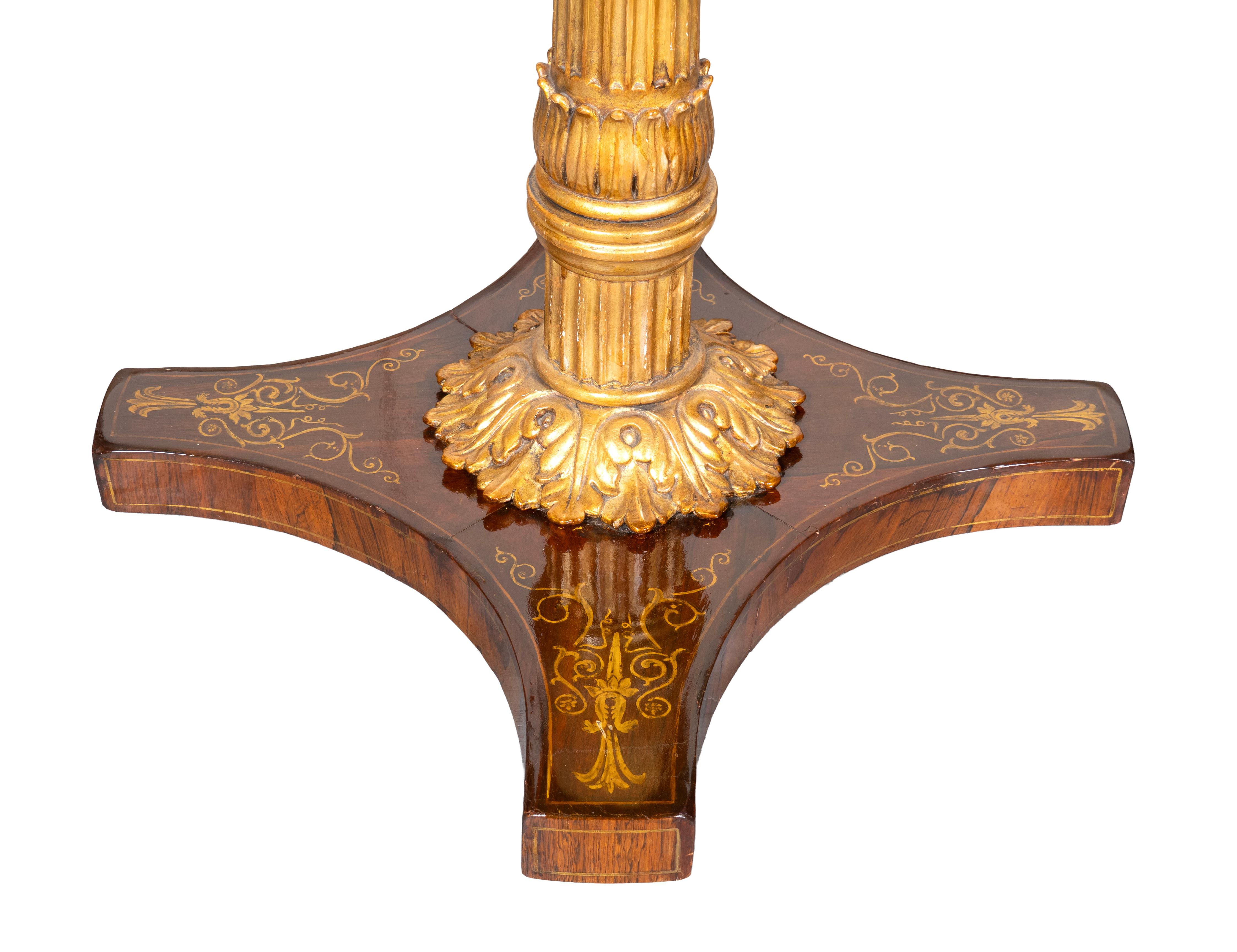 Francese Tavolo Charles X in palissandro e legno d'orato in vendita