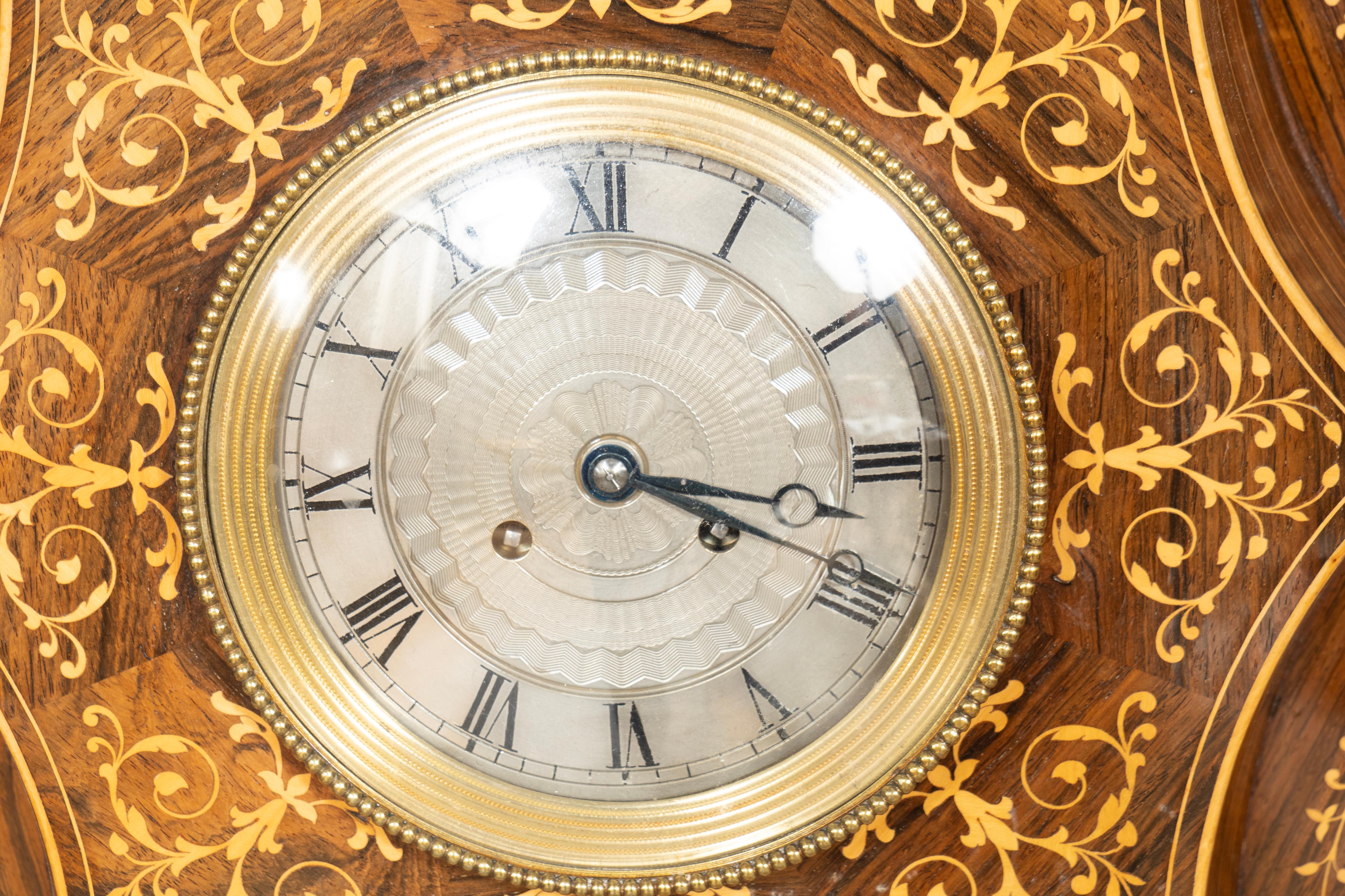 Reloj de pared Charles X de palisandro y marquetería Mediados del siglo XIX en venta