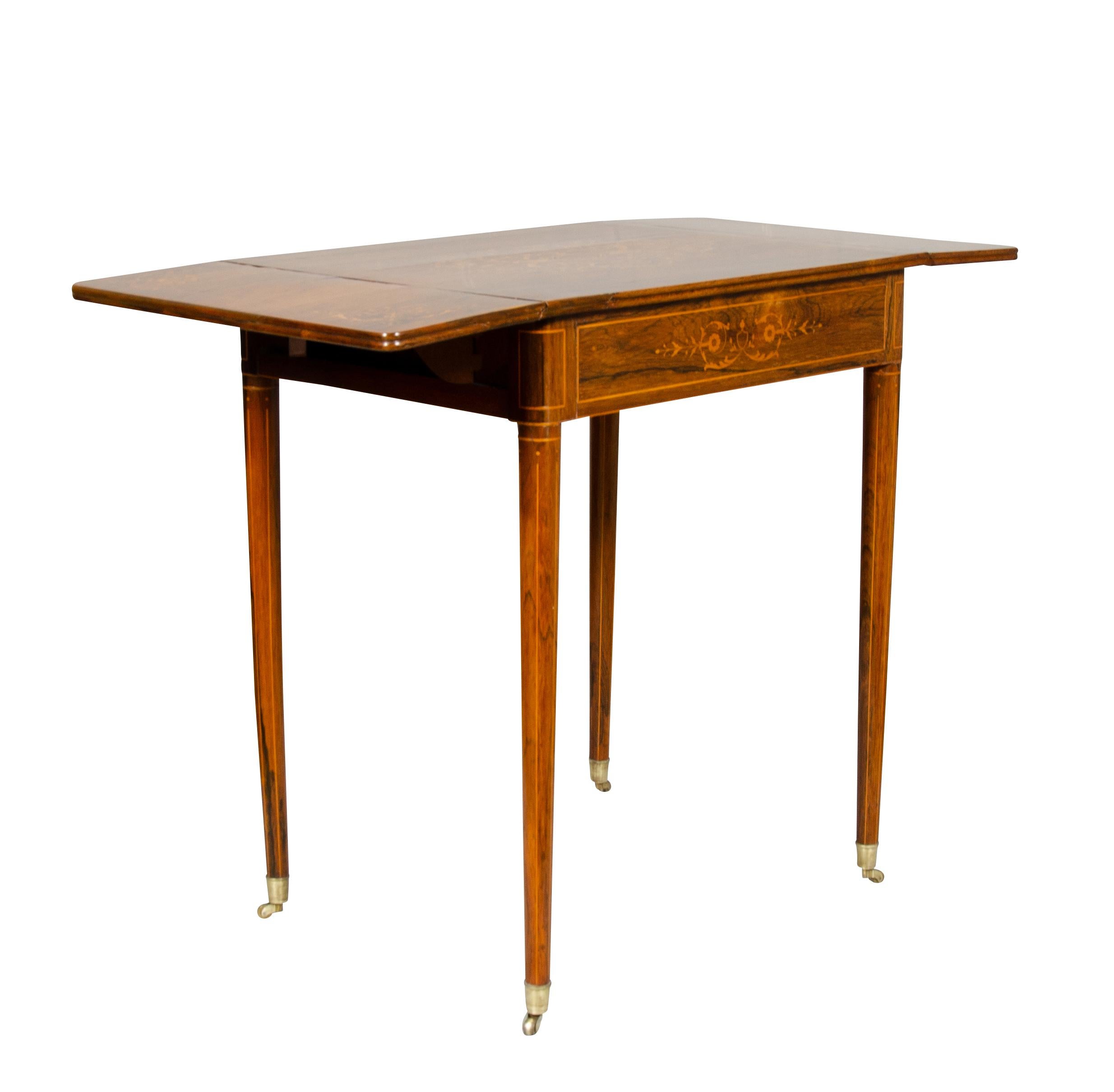 Charles X Rosewood Drop Leaf Table In Good Condition For Sale In Essex, MA
