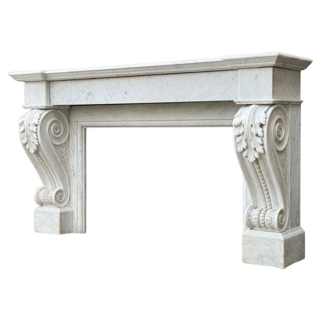 Cheminée en marbre de Carrara de style Charles X, vers 1880