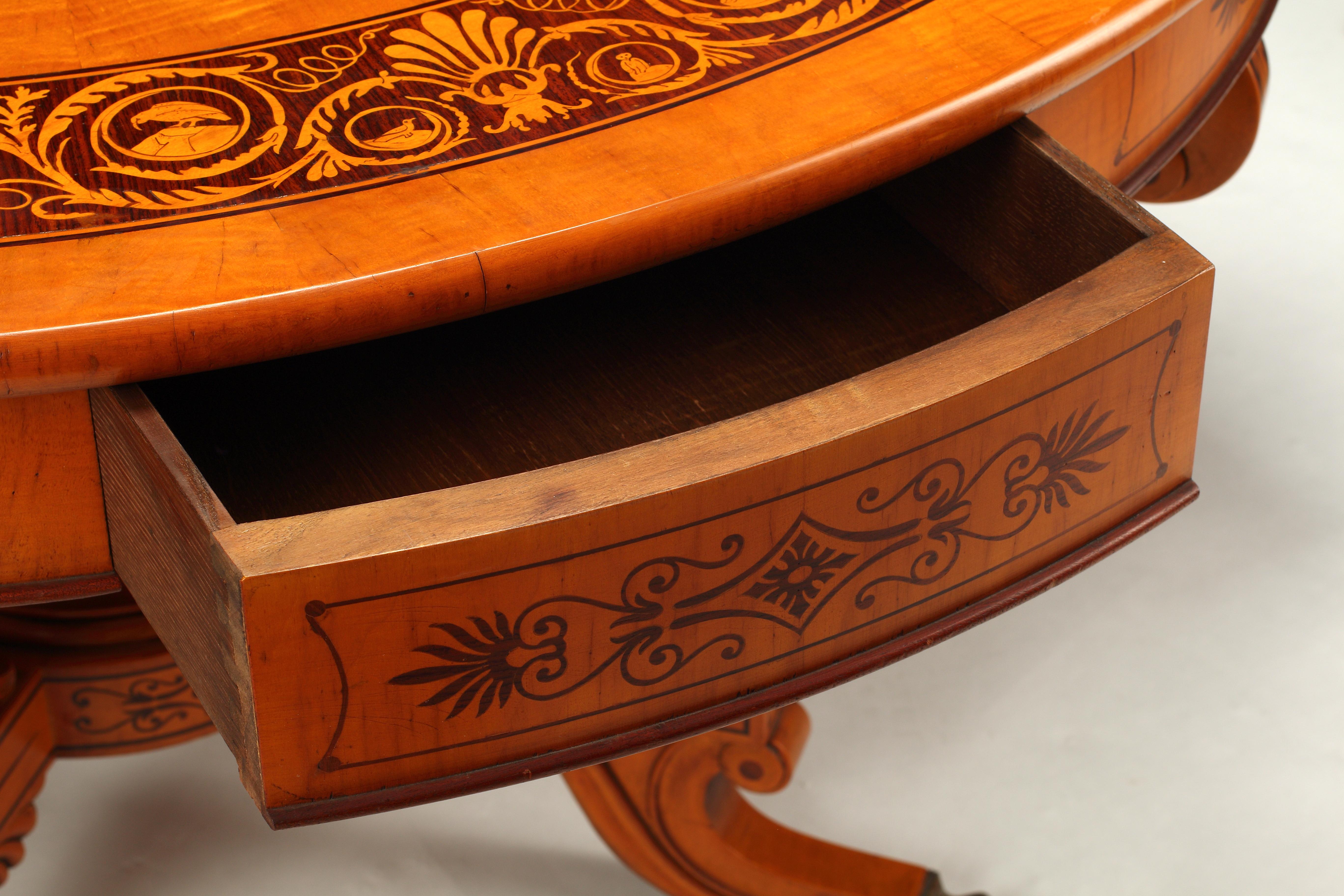 Table centrale de style Charles X, 19e siècle français en vente 2