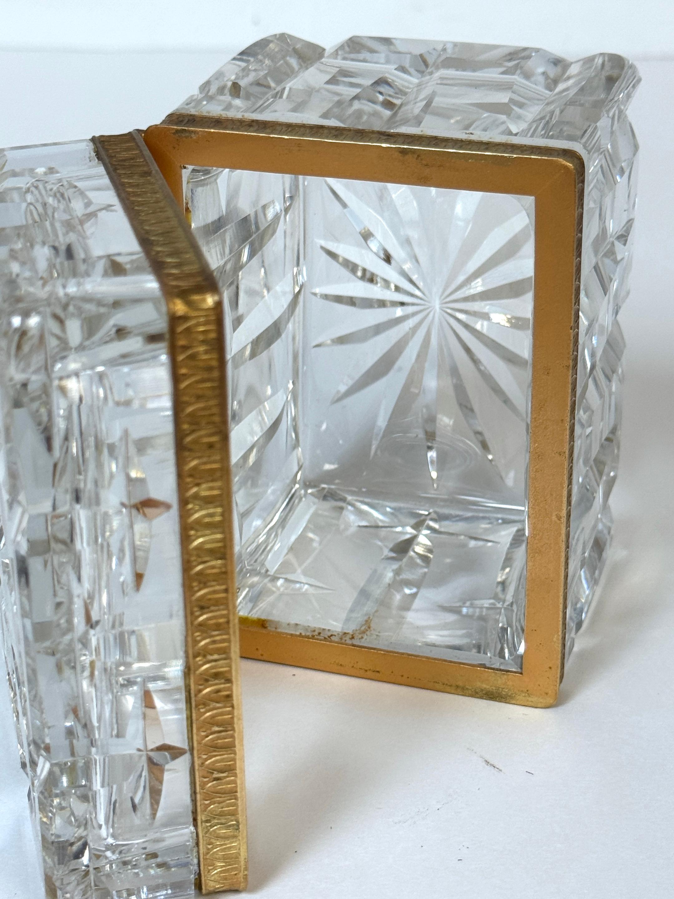 Charles X Stil Französisch Ormolu Optic Cut Crystal Box, signiert Lehmann Frankreich im Angebot 2