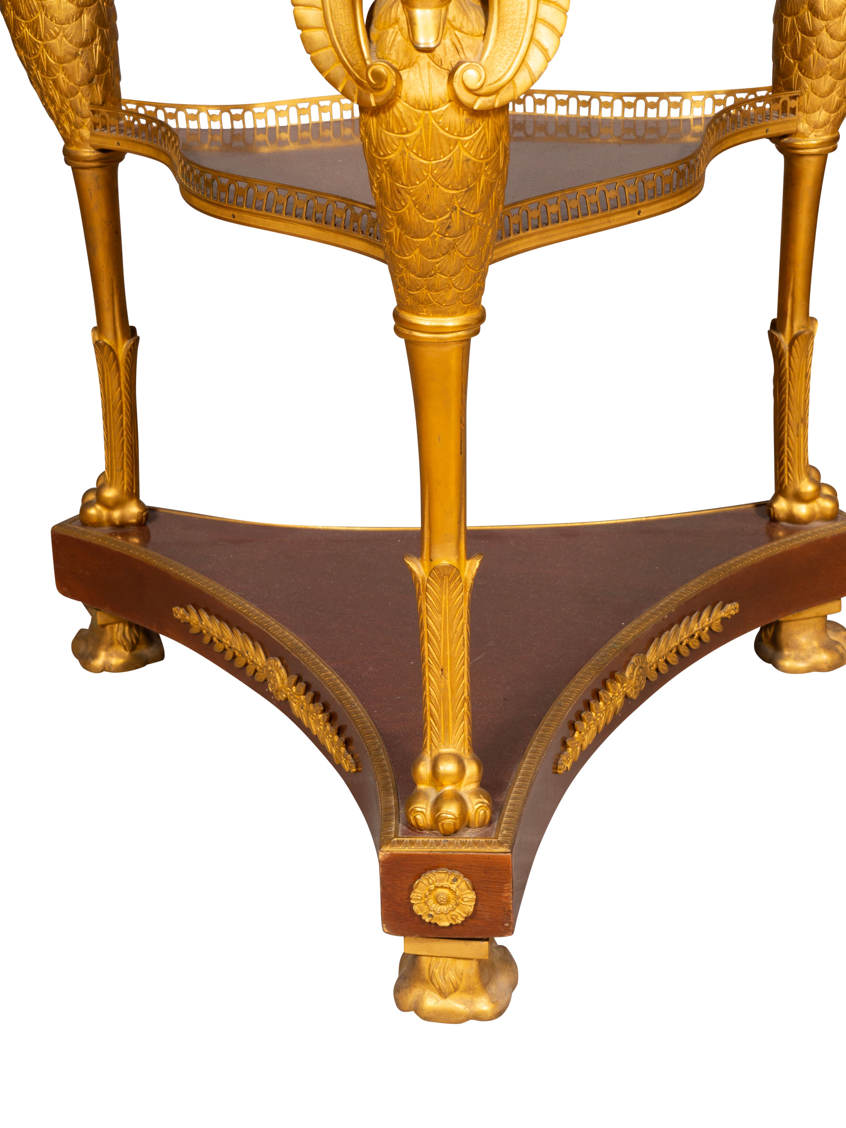 Gueridon in bronzo dorato e mogano in stile Charles X in vendita 1
