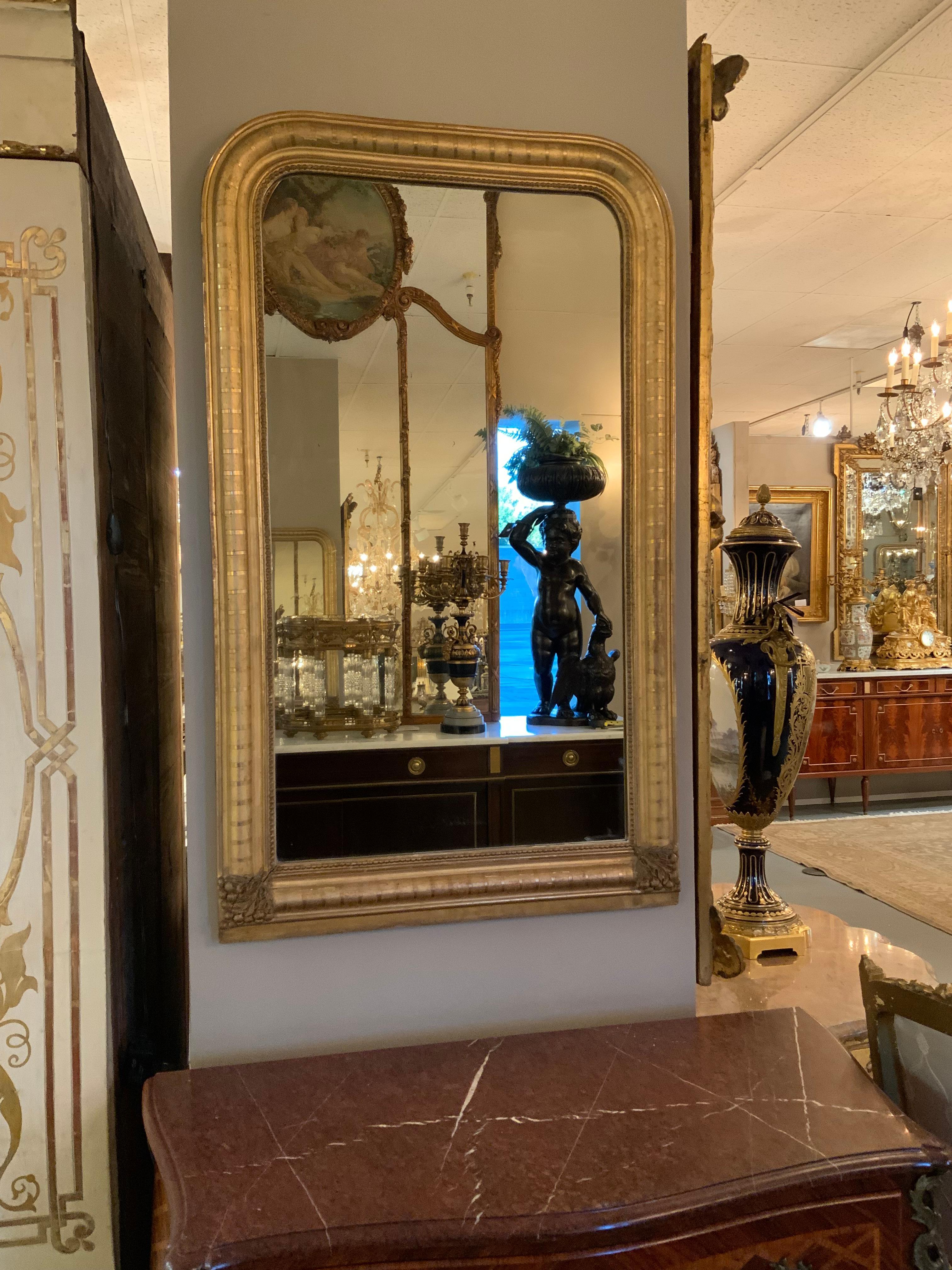 Carlo X Specchio antico in legno dorato in stile Charles X in vendita