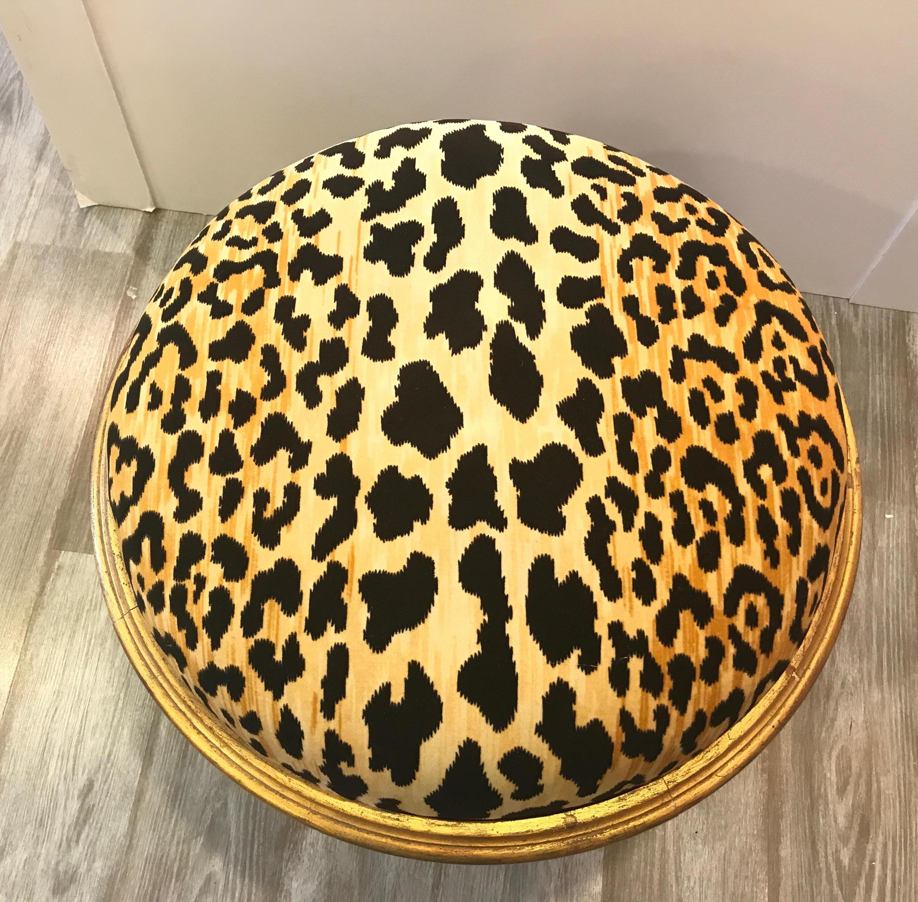 Charles X Style Giltwood Leopard Velvet Bench In Excellent Condition In Lambertville, NJ