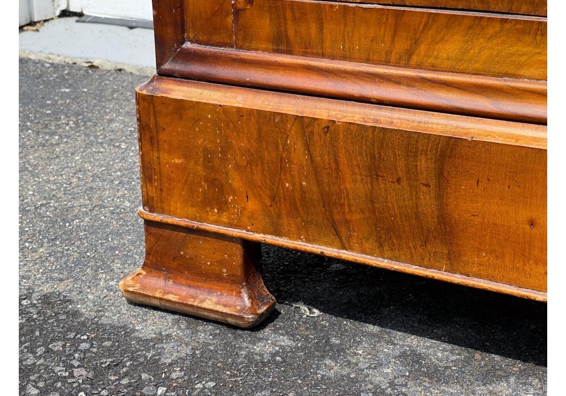 Carlo X Cassettiera in mogano in stile Charles X con piano in pietra per il restauro in vendita