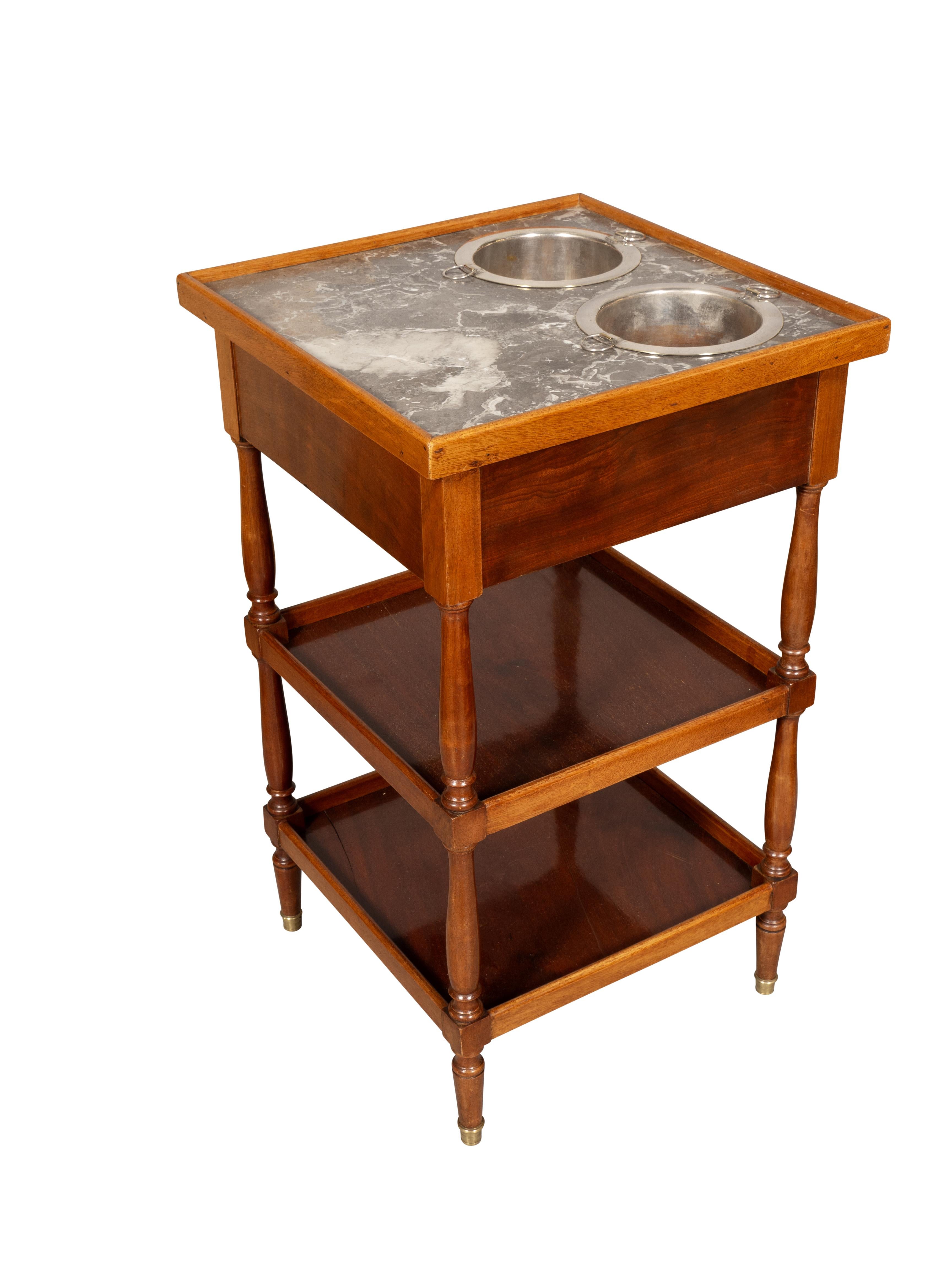 Mesa de bebidas Charles X de nogal Latón en venta