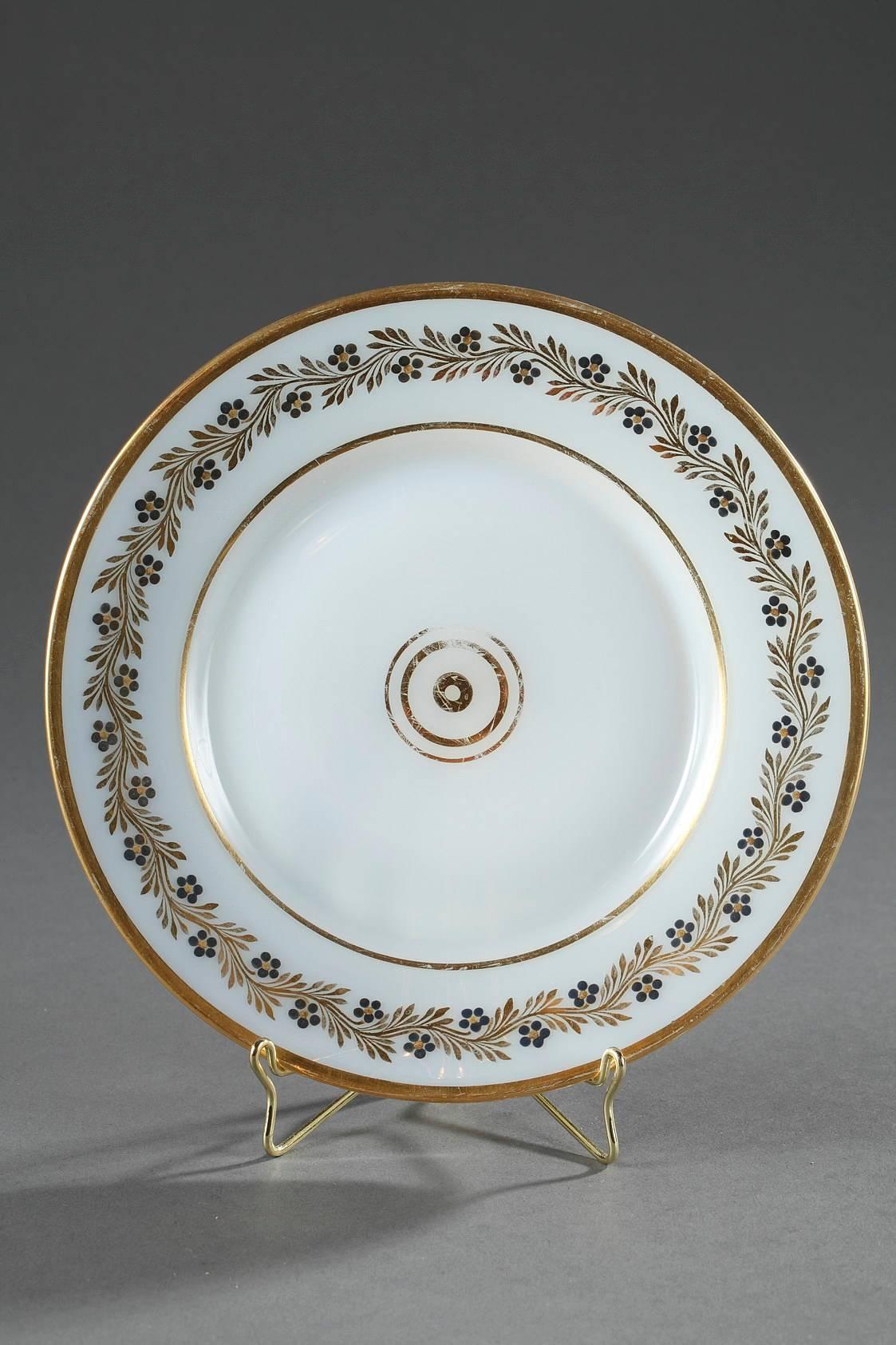 French Charles X White Opaline Plate by Jean-Baptiste Desvignes For Sale