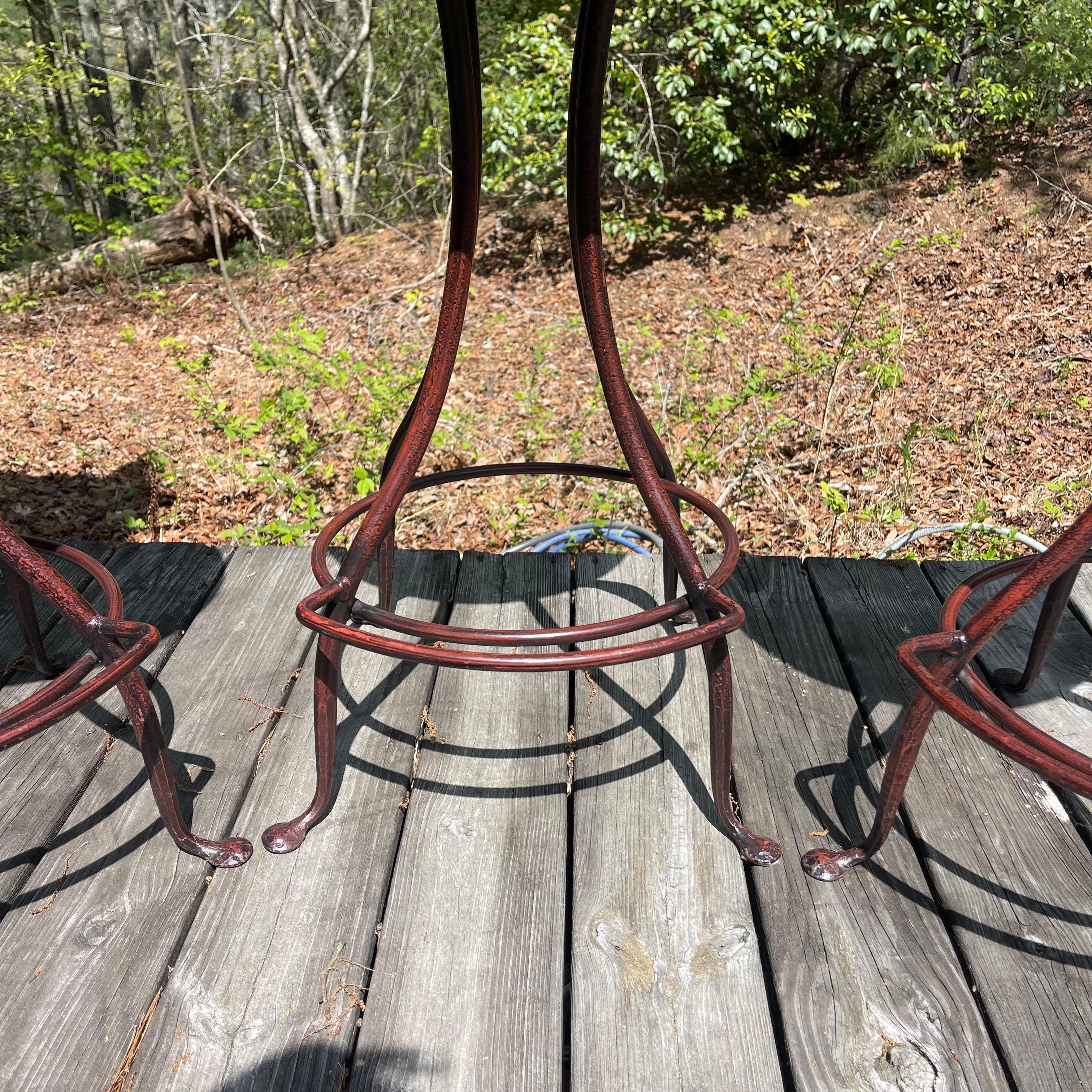 20th Century Charleston Forge Patinated Wrought Iron Swivel Counter Bar Stools, Set of 3 For Sale