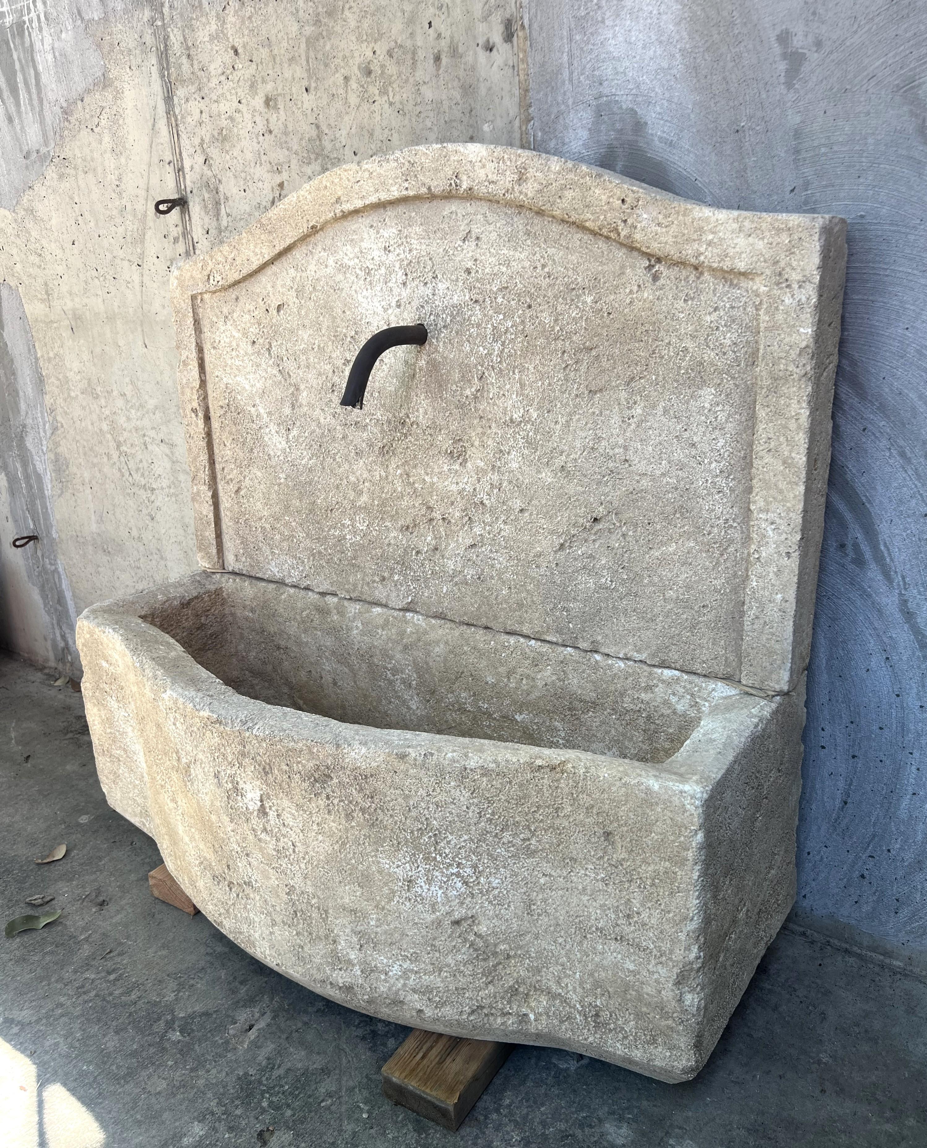 Charleval 2-Piece Limestone Wall Fountain from Provence, France For Sale 4