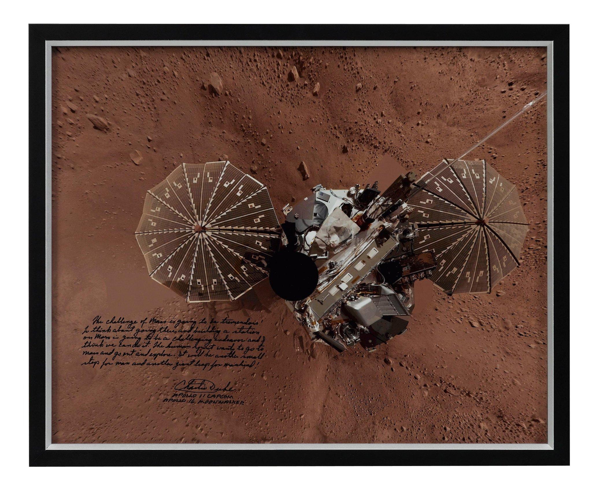 Charlie Duke Signed Photograph of the Phoenix Lander on Mars For Sale 1