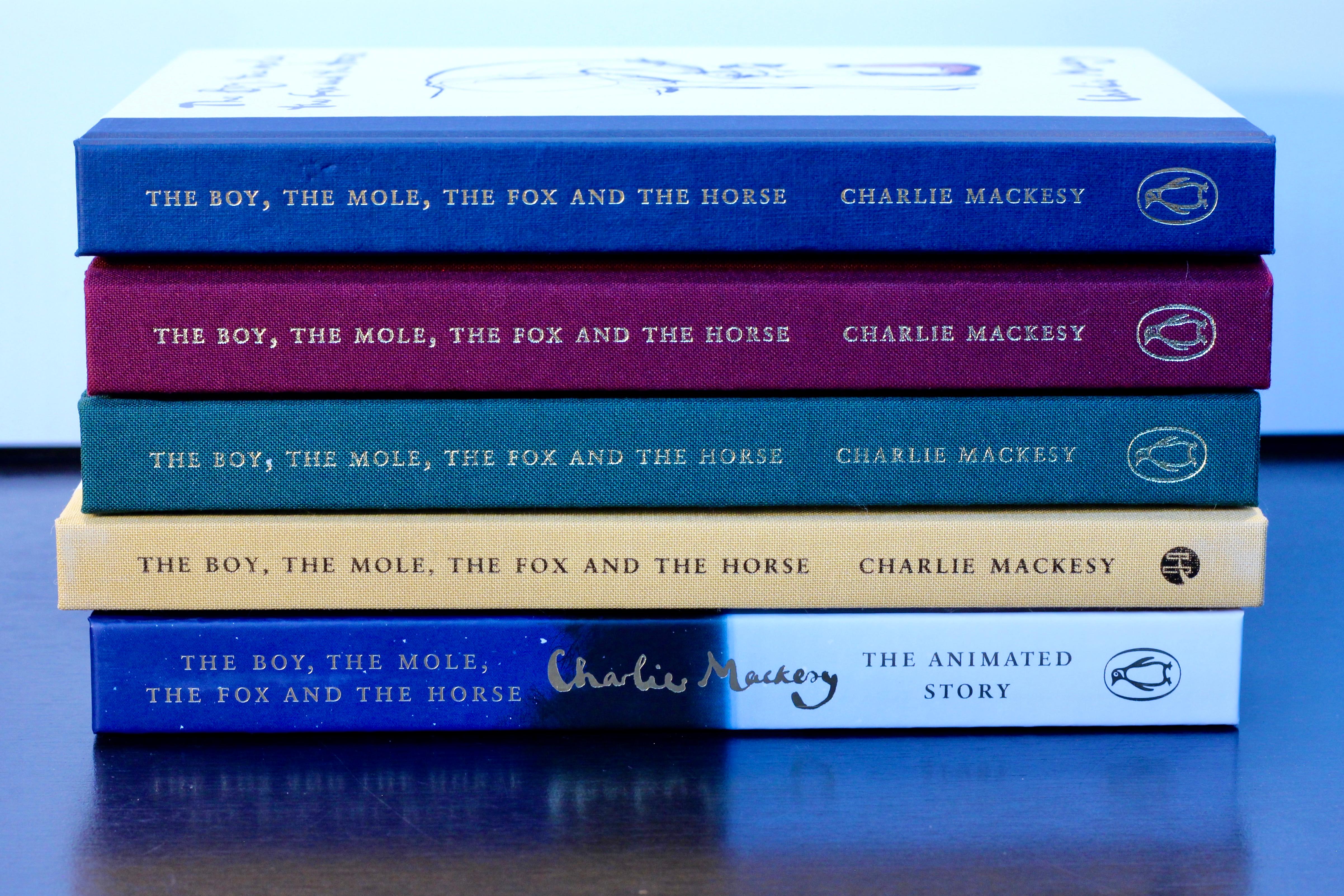 Anglais Charlie Mackesy Le garçon, la taupe, le renard et le cheval Ensemble SIGNÉ - 1ère édition en vente