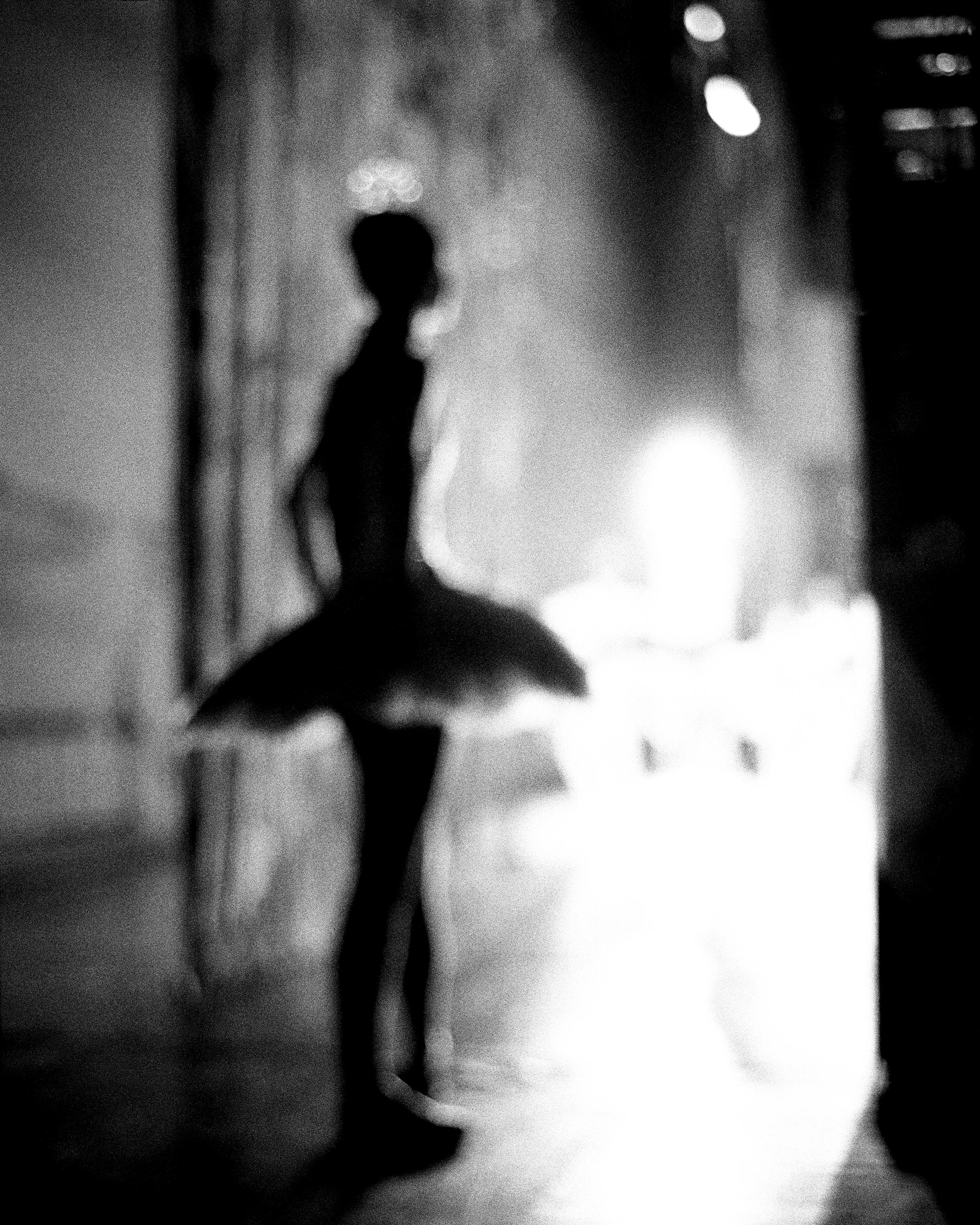 Figurative Photograph di Charlie McCullers - "Whiting No. 147" - balletto, bianco e nero, figurativo, ballerina, movimento