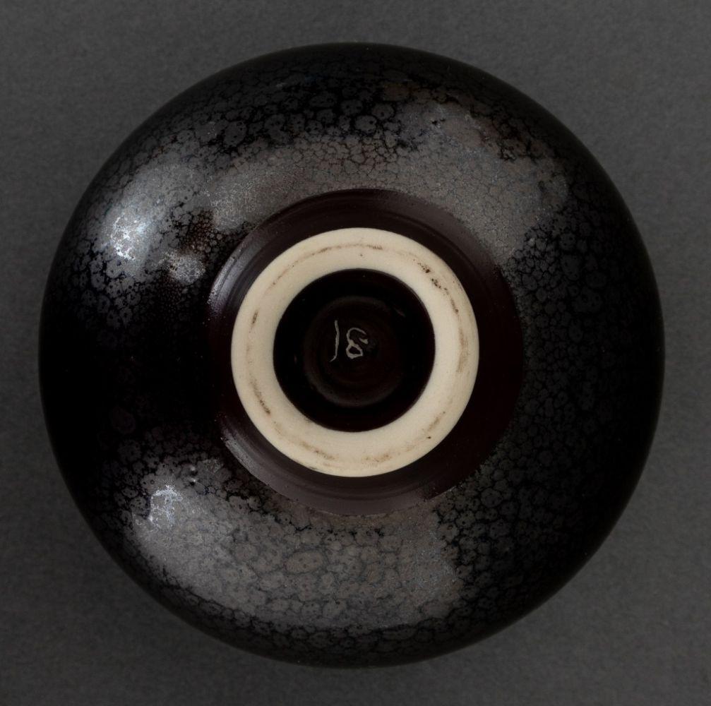 Charlie Olson Porcelain Vases, 4 en Bueno estado para la venta en Astoria, NY