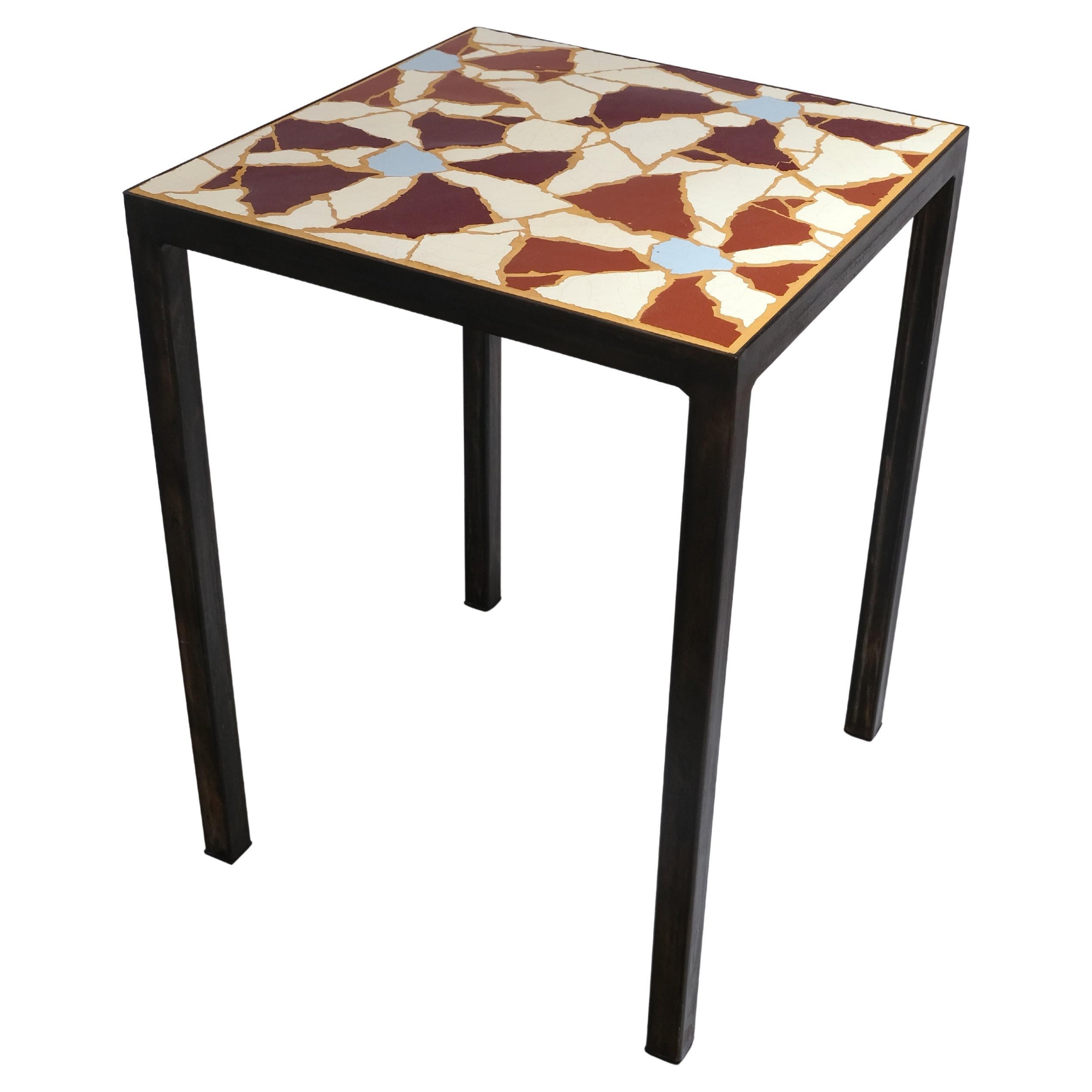 Charlie Sheppard   Mesa auxiliar cuadrada de mosaico hecha a mano en venta
