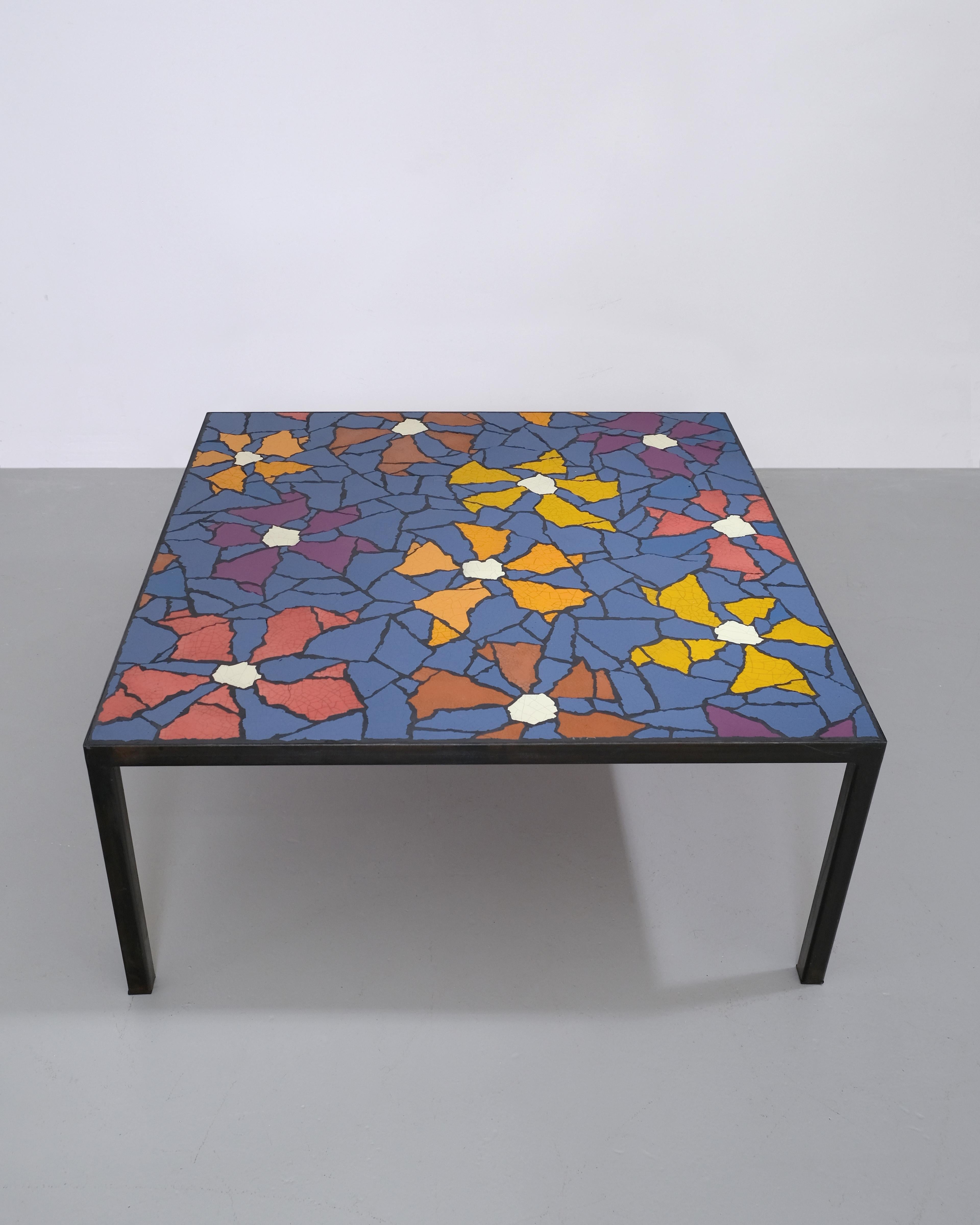 Charlie Sheppard Mesa de centro cuadrada grande con estructura de acero y mosaico en Excelente estado para la venta en London, GB