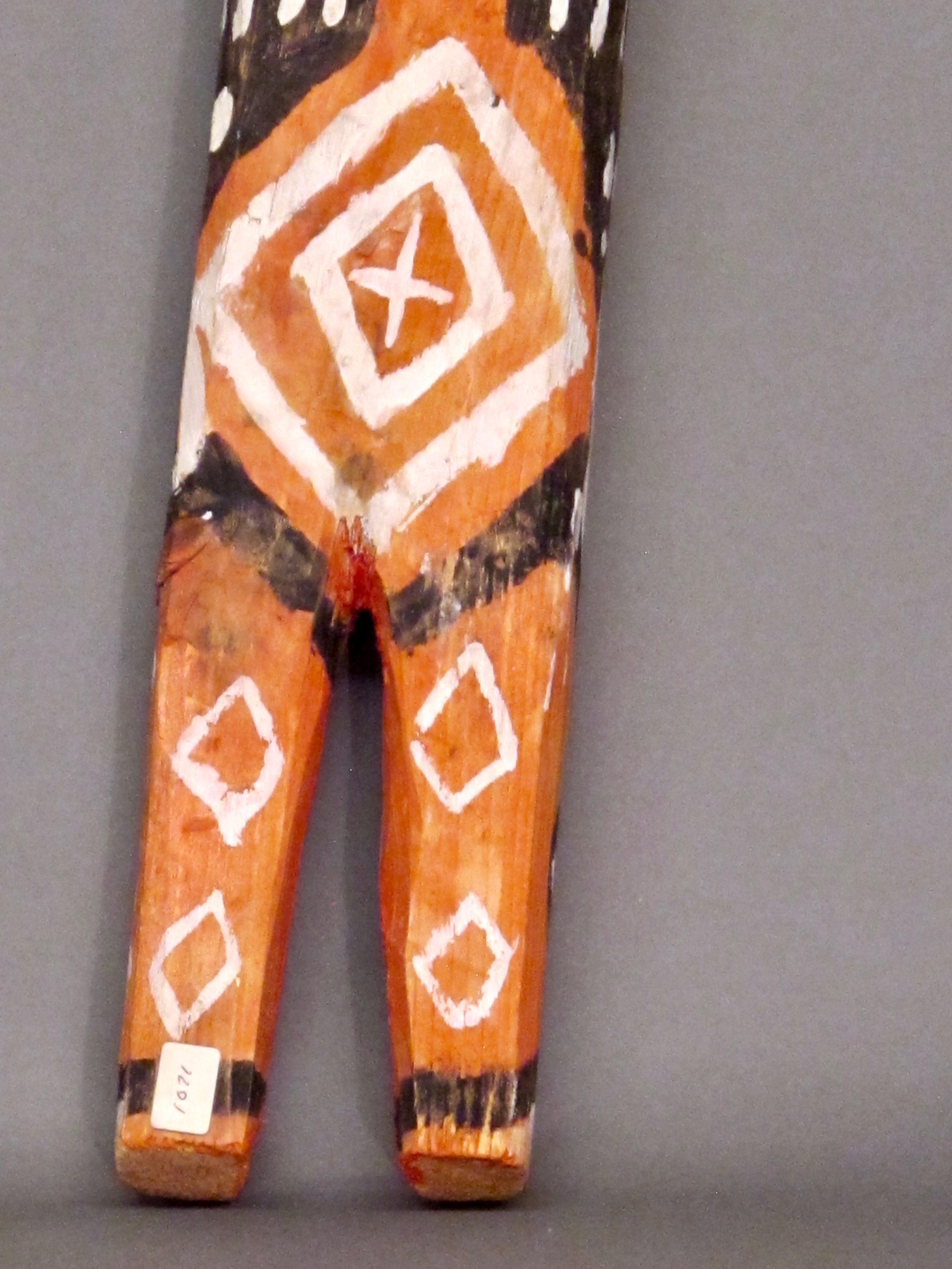 Figura Navajo Folk Art, Charlie Willetto, Native American Naranja Blanca Efigie Vintage


El curandero navajo Charlie Willeto (1897-1964) fue también un artista -conocido por sus figuras ritualistas de formas humanas y animales que transmiten la