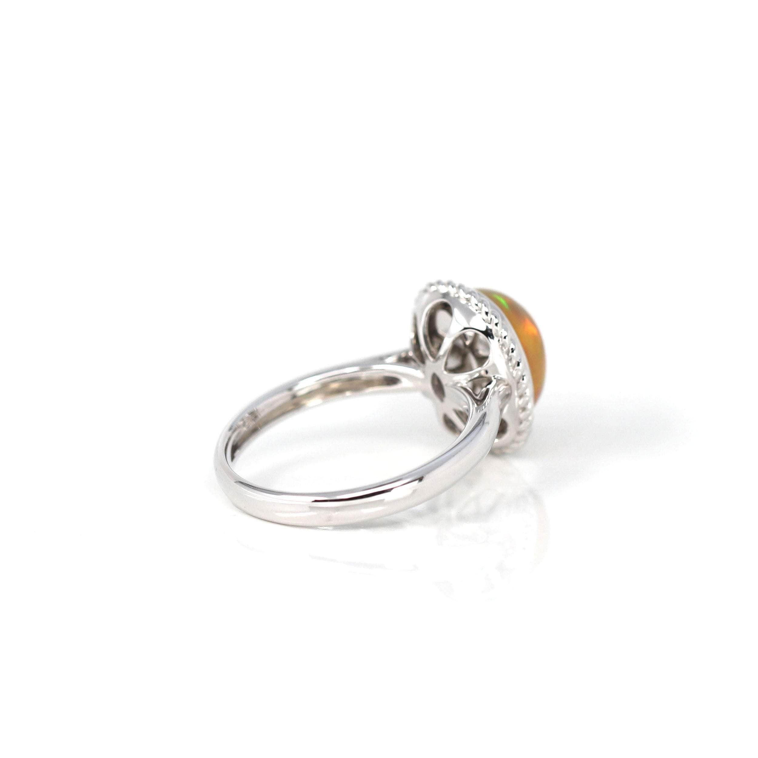 Bague « Charlotte » en or 18 carats avec opale d'Éthiopie en vente 1