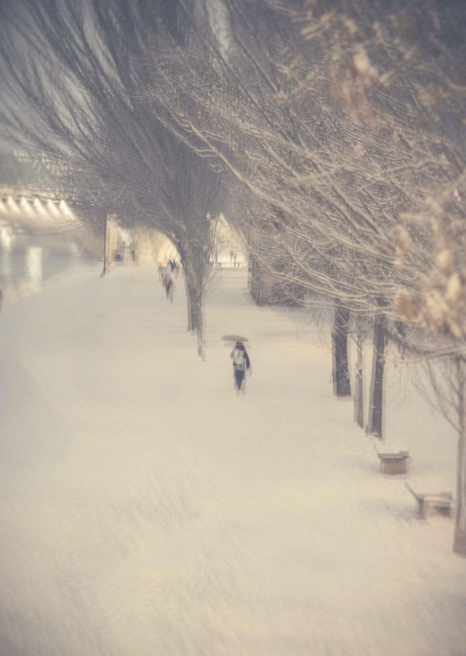 Zeitgenössische französische Fotografie von Charlotte Brunstein - Songes d'hiver 7