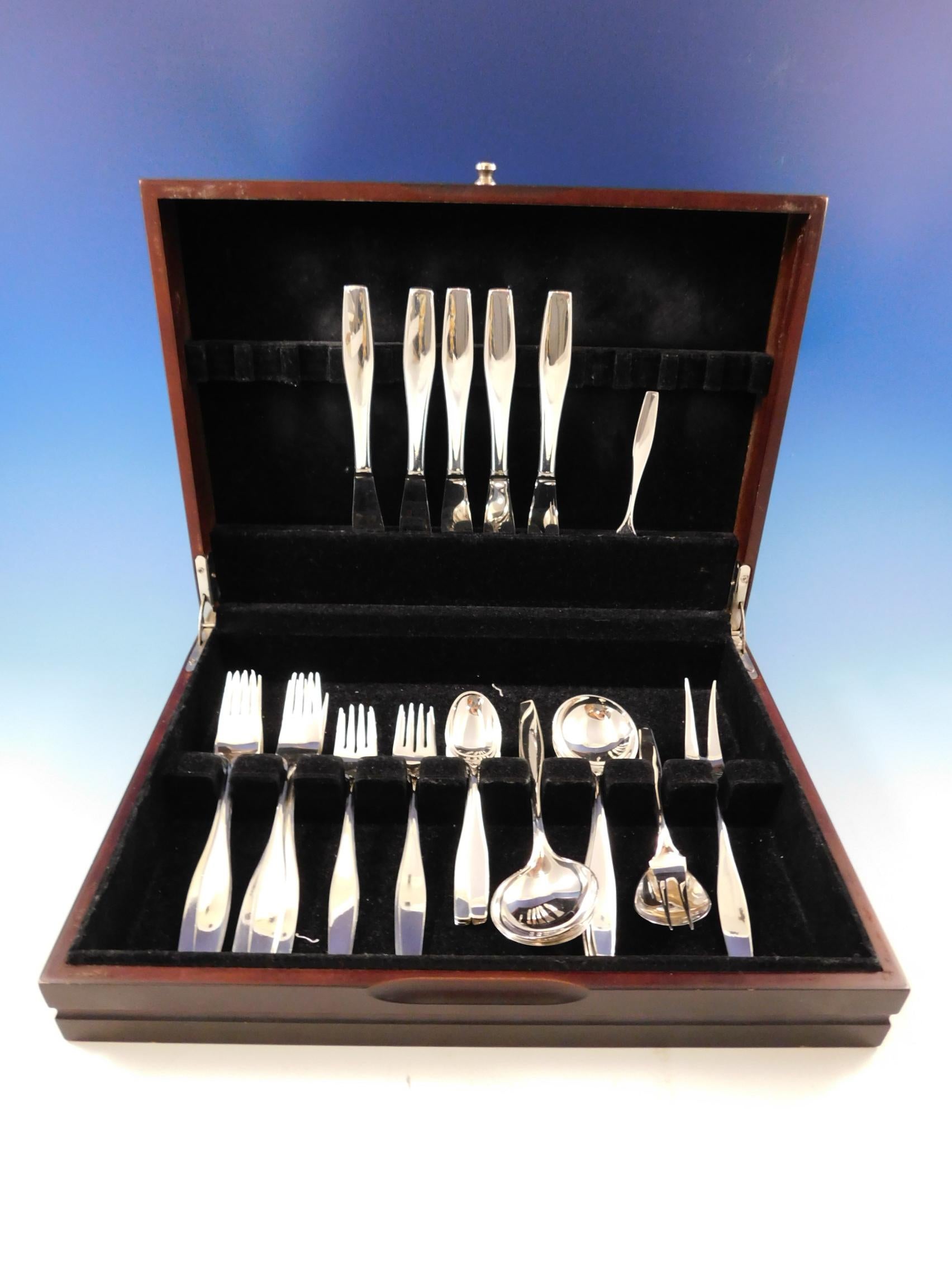 Charlotte by Hans Hansen Danish Mid-Century Modern sterling silver flatware set - 31 pieces. This set includes: 

Five knives, 8 1/2