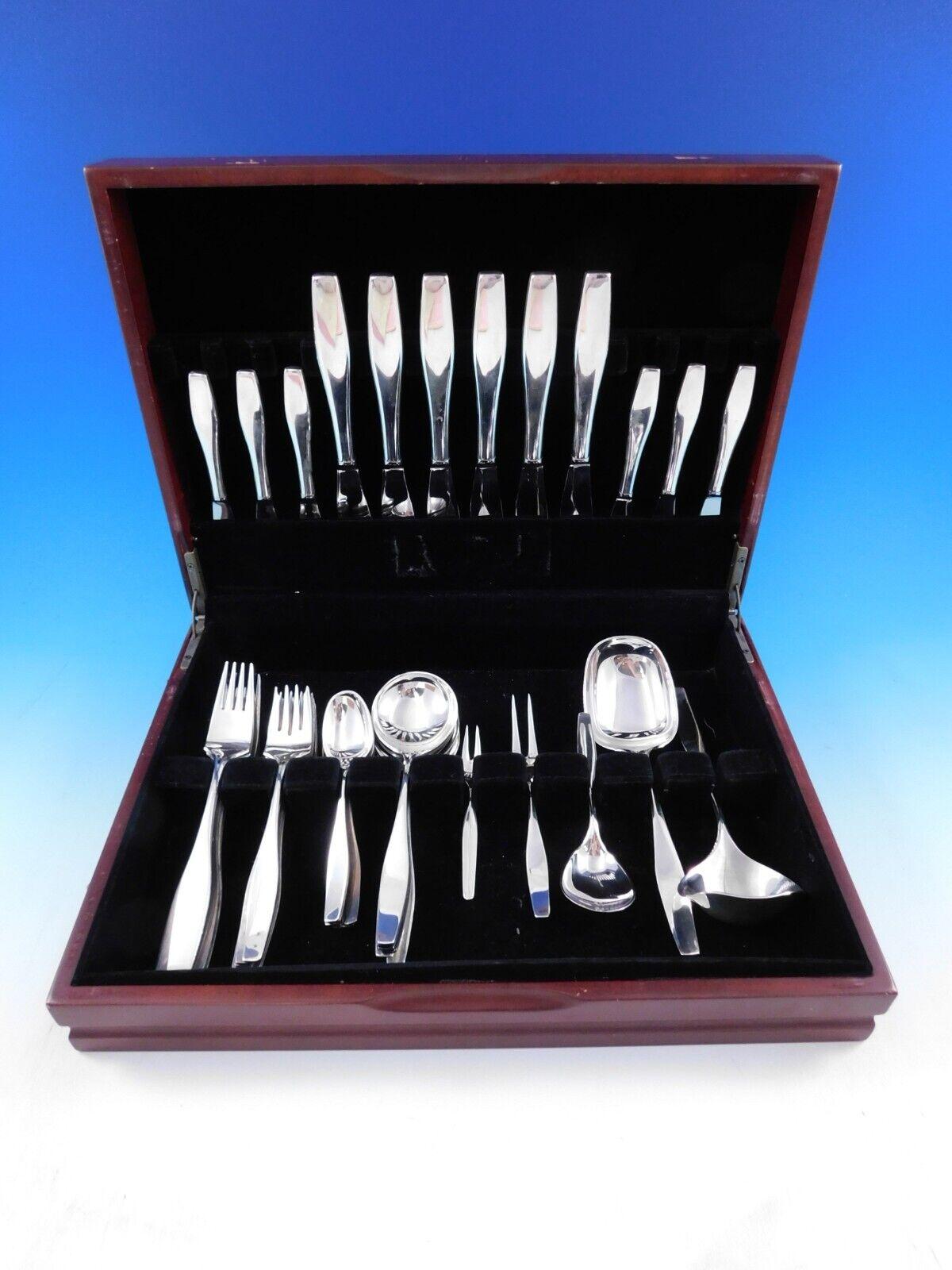 Rare service de couverts Charlotte by Hansen Danish Mid-Century Modern en argent sterling - 41 pièces. Cet ensemble comprend :
 
6 couteaux, 8 1/8