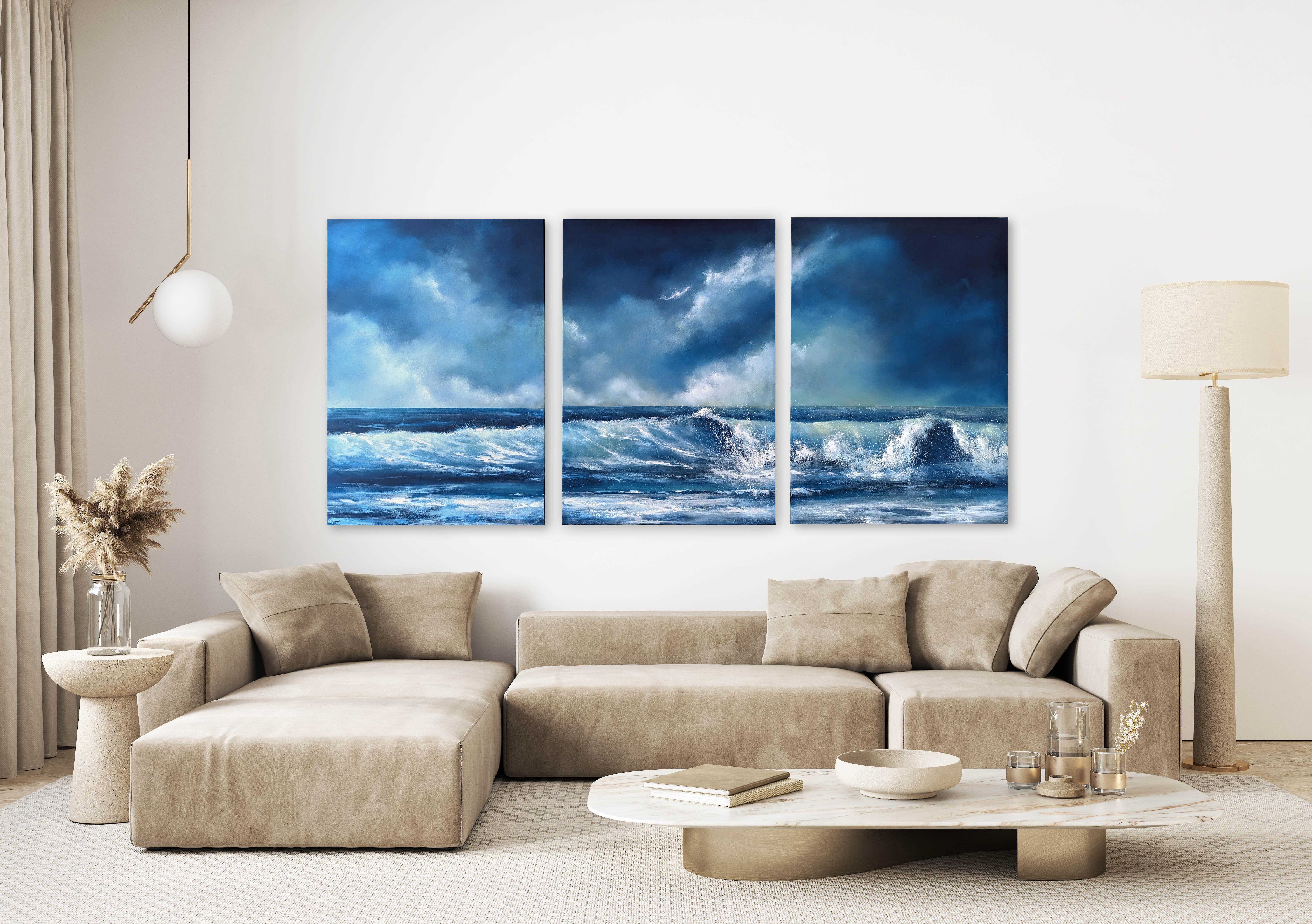 A Kinder Sea (Triptyque) - Grande peinture sur toile d'inspiration océanique - Painting de Charlotte Elizabeth