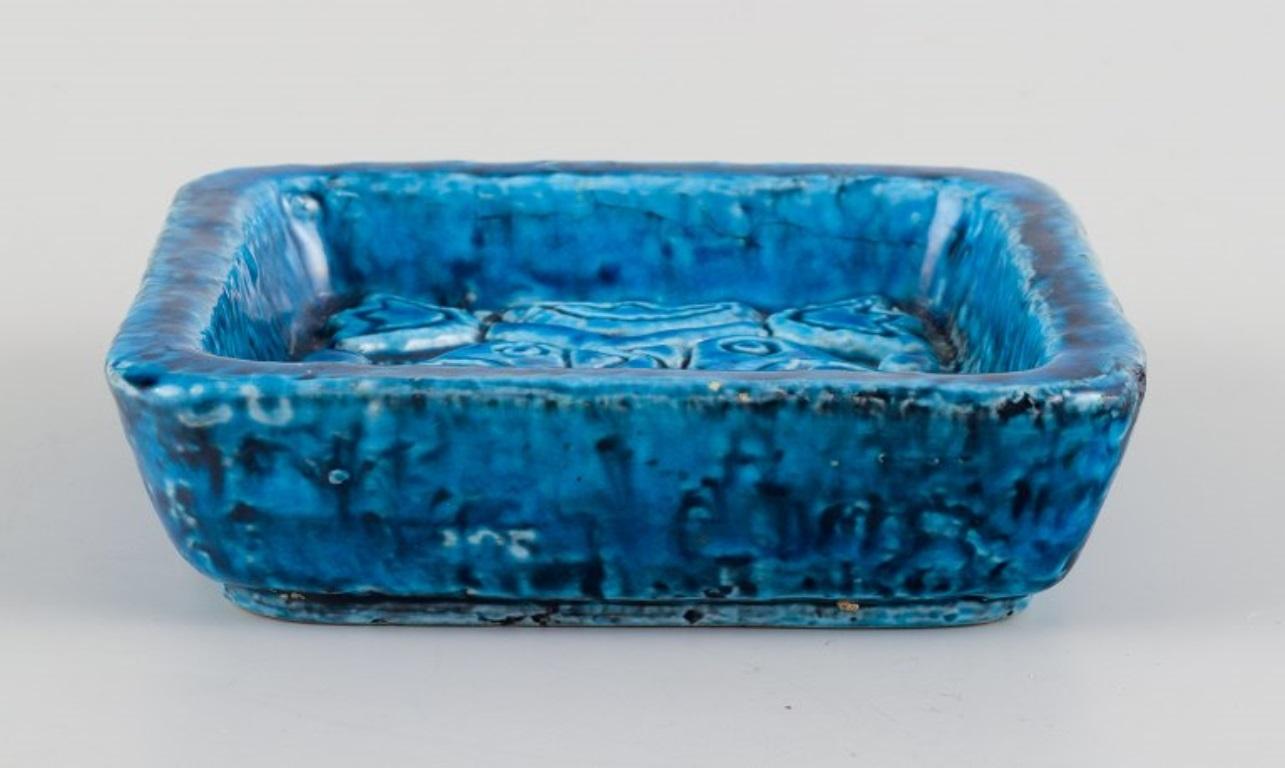 Charlotte Hamilton for Rörstrand, ceramic bowl in turquoise glaze. In Excellent Condition For Sale In Copenhagen, DK