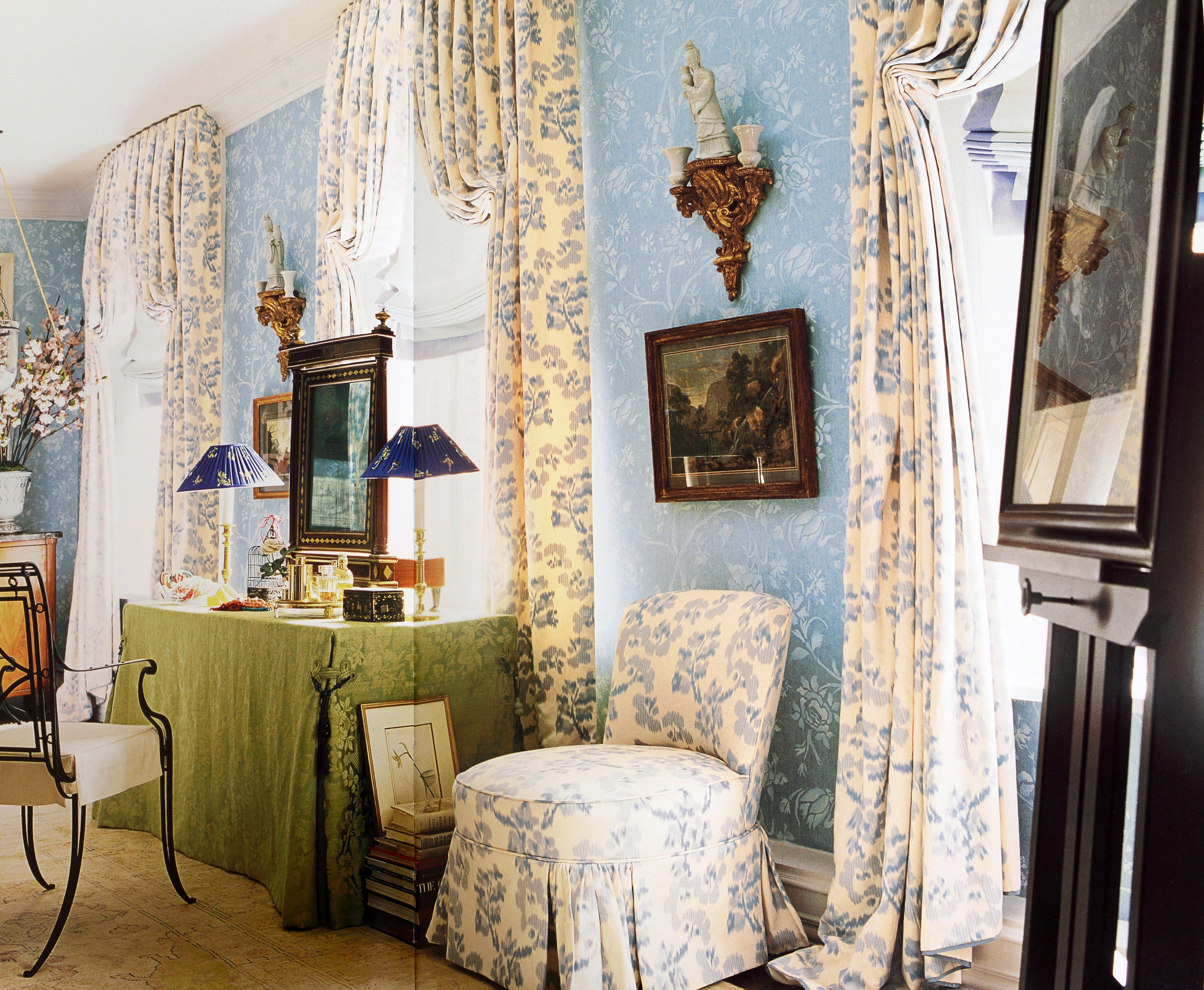  Charlotte Moss Decorates: The Art of Creating Elegant and Inspired Rooms For Sale 4