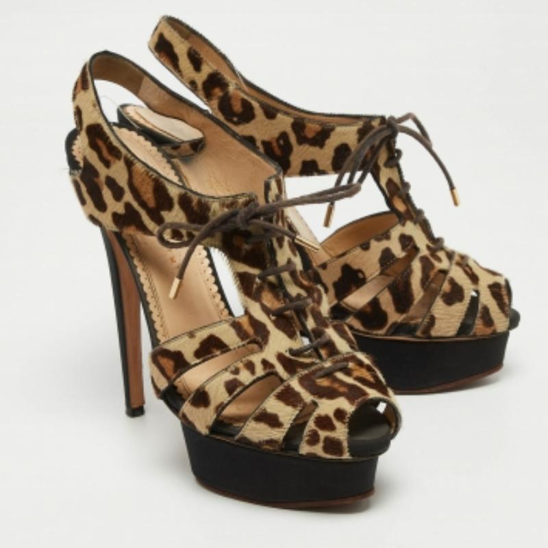 Charlotte Olympia Sandalias de plataforma con cordones de pelo de becerro beige/marrón de leopardo talla 40 en venta 1
