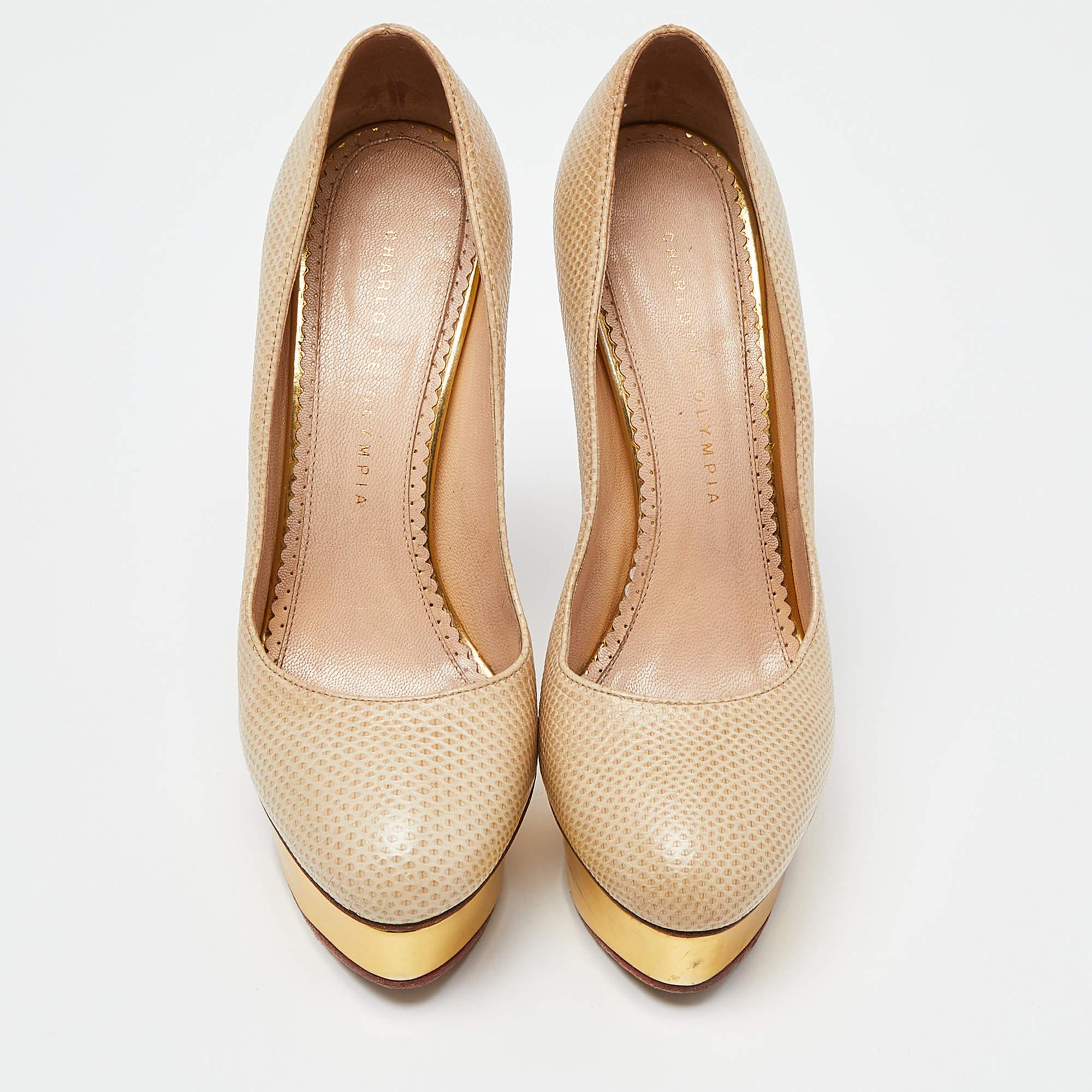 Charlotte Olympia Beige/Gold Karung Leather Dolly Platform Pumps Size 39 In Good Condition For Sale In Dubai, Al Qouz 2
