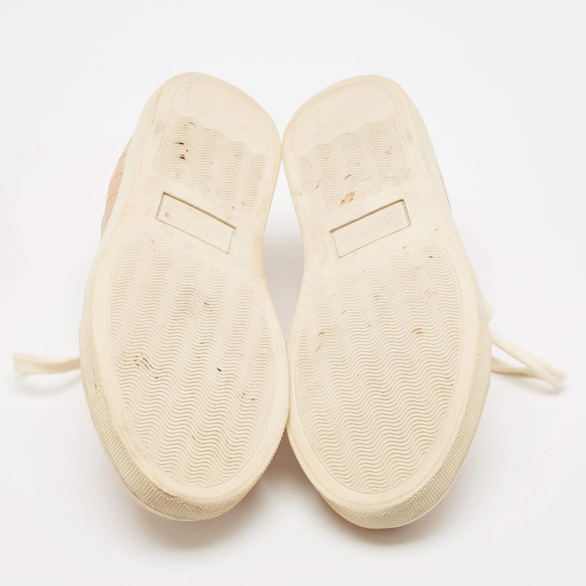 Charlotte Olympia Zapatillas con cordones de piel y satén beige talla 36 en venta 1