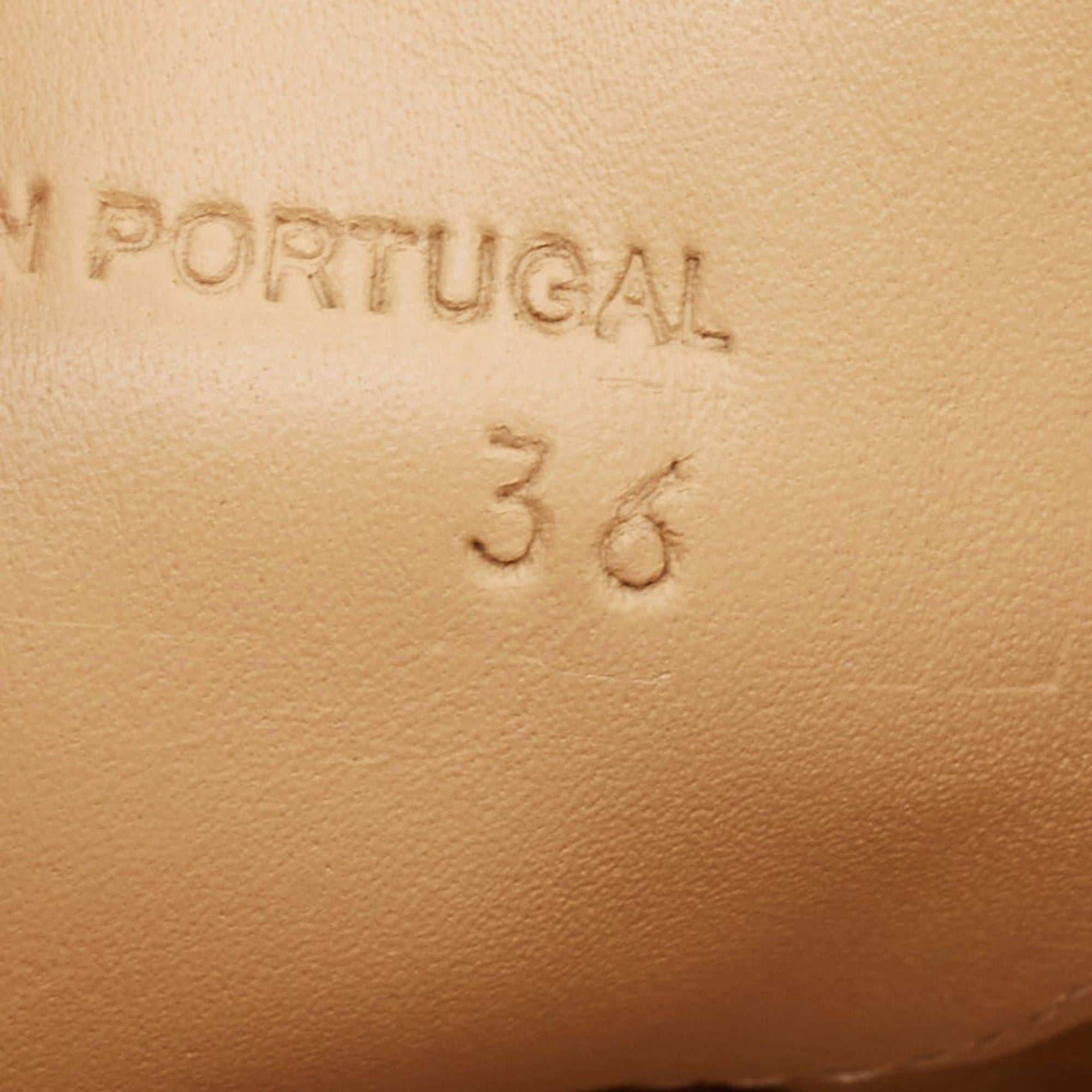 Charlotte Olympia Zapatillas con cordones de piel y satén beige talla 36 en venta 3