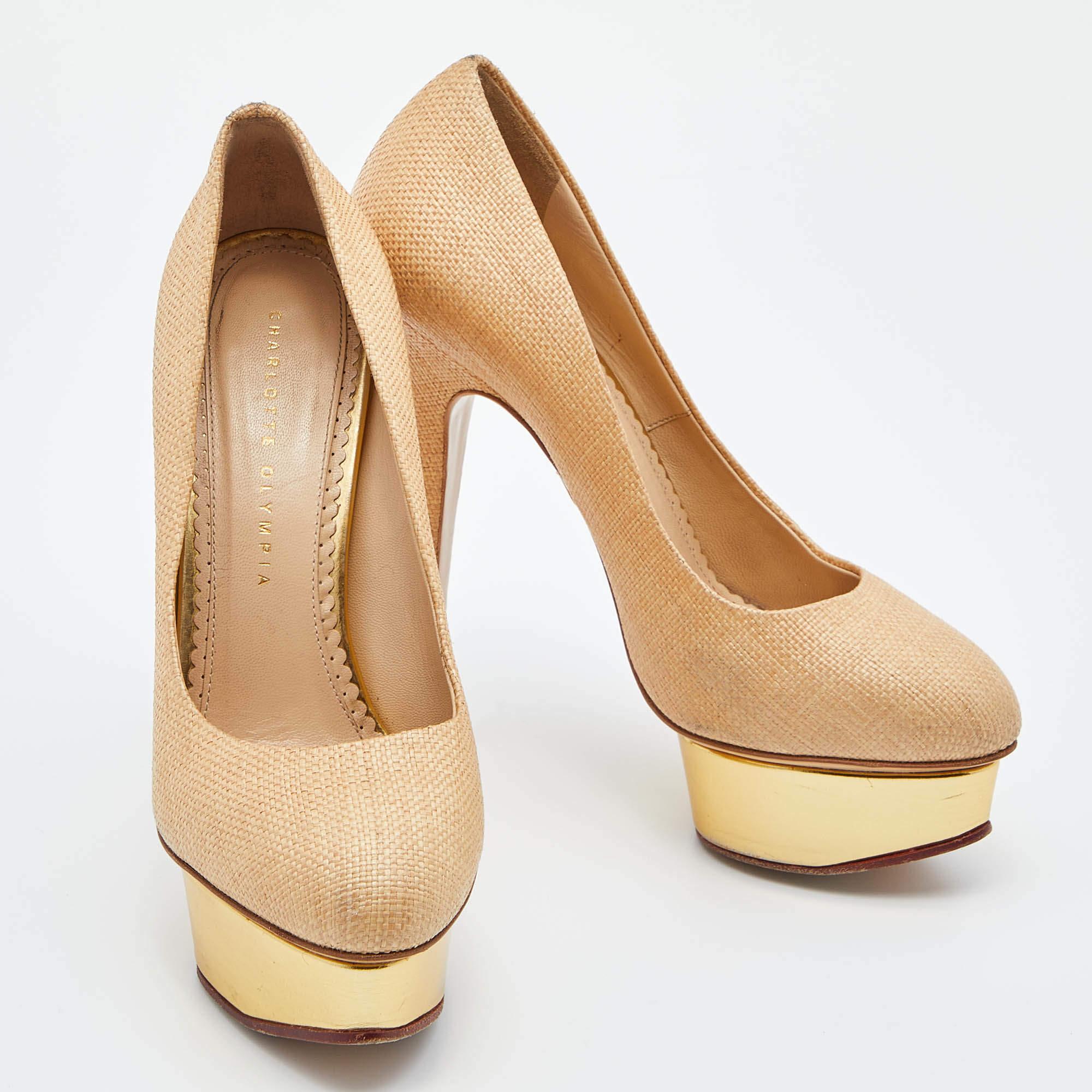 Women's Charlotte Olympia Beige Raffia Platform Pumps Size 38 For Sale