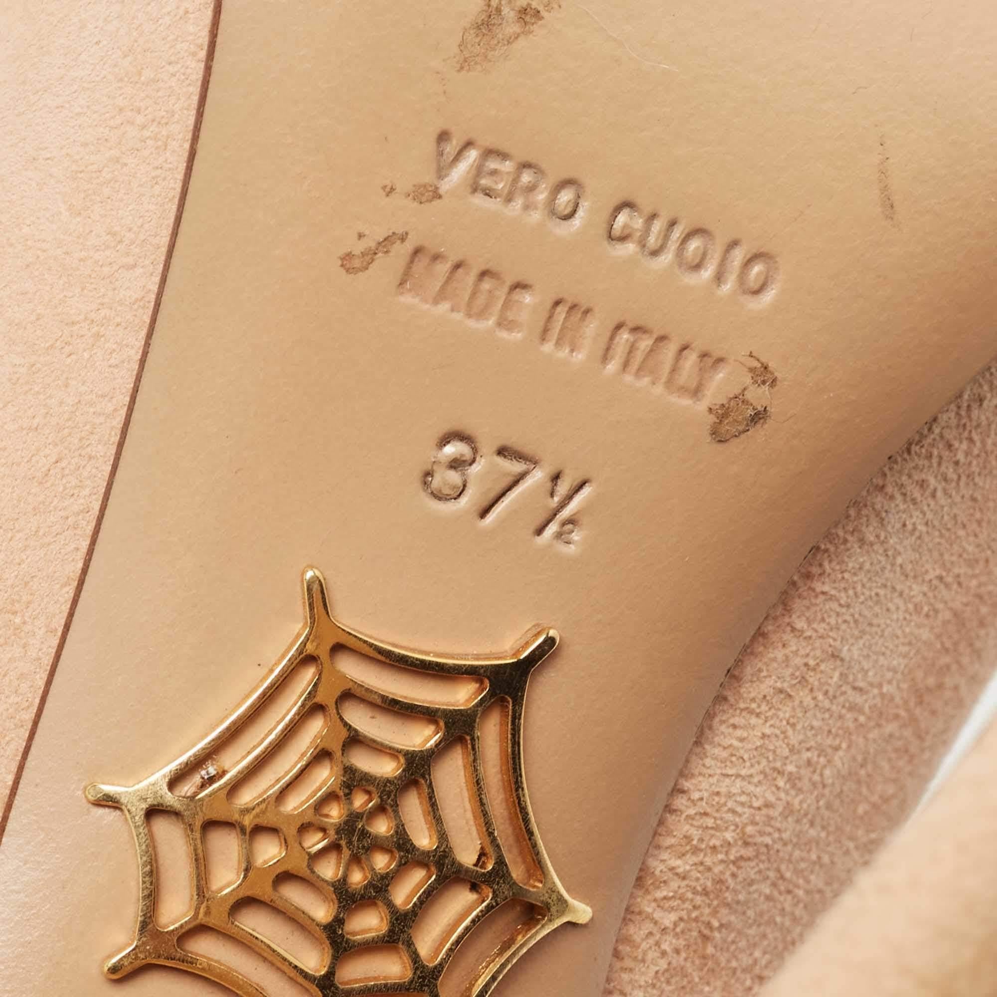 Charlotte Olympia Beige Suede Dolly Platform Pumps Taglia 37.5 in vendita 4