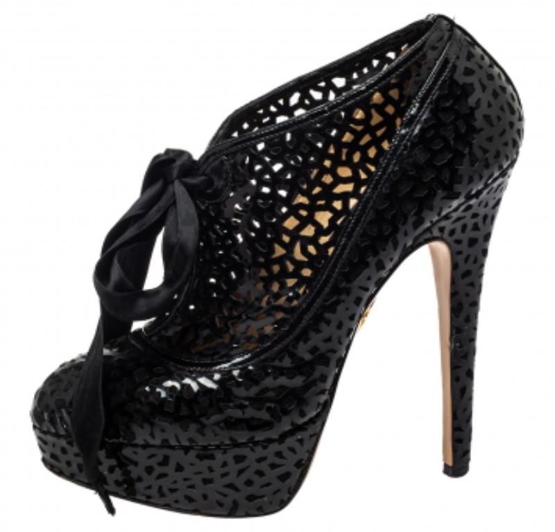 Women's Charlotte Olympia Black Leather Cutout Ankle Length Booties Size 37 For Sale