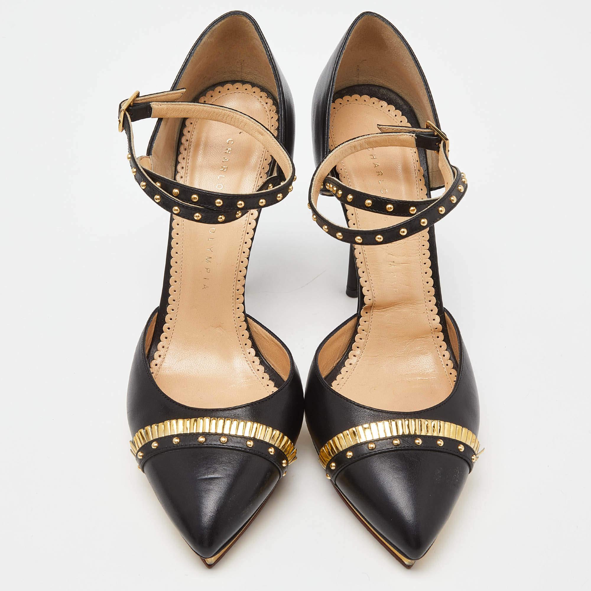 Noir Charlotte Olympia - Escarpins cloutés en cuir noir à bout pointu et à bride de cheville - Taille 39 en vente