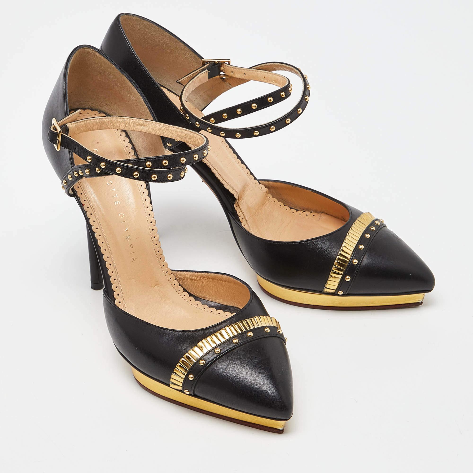 Charlotte Olympia - Escarpins cloutés en cuir noir à bout pointu et à bride de cheville - Taille 39 Bon état - En vente à Dubai, Al Qouz 2